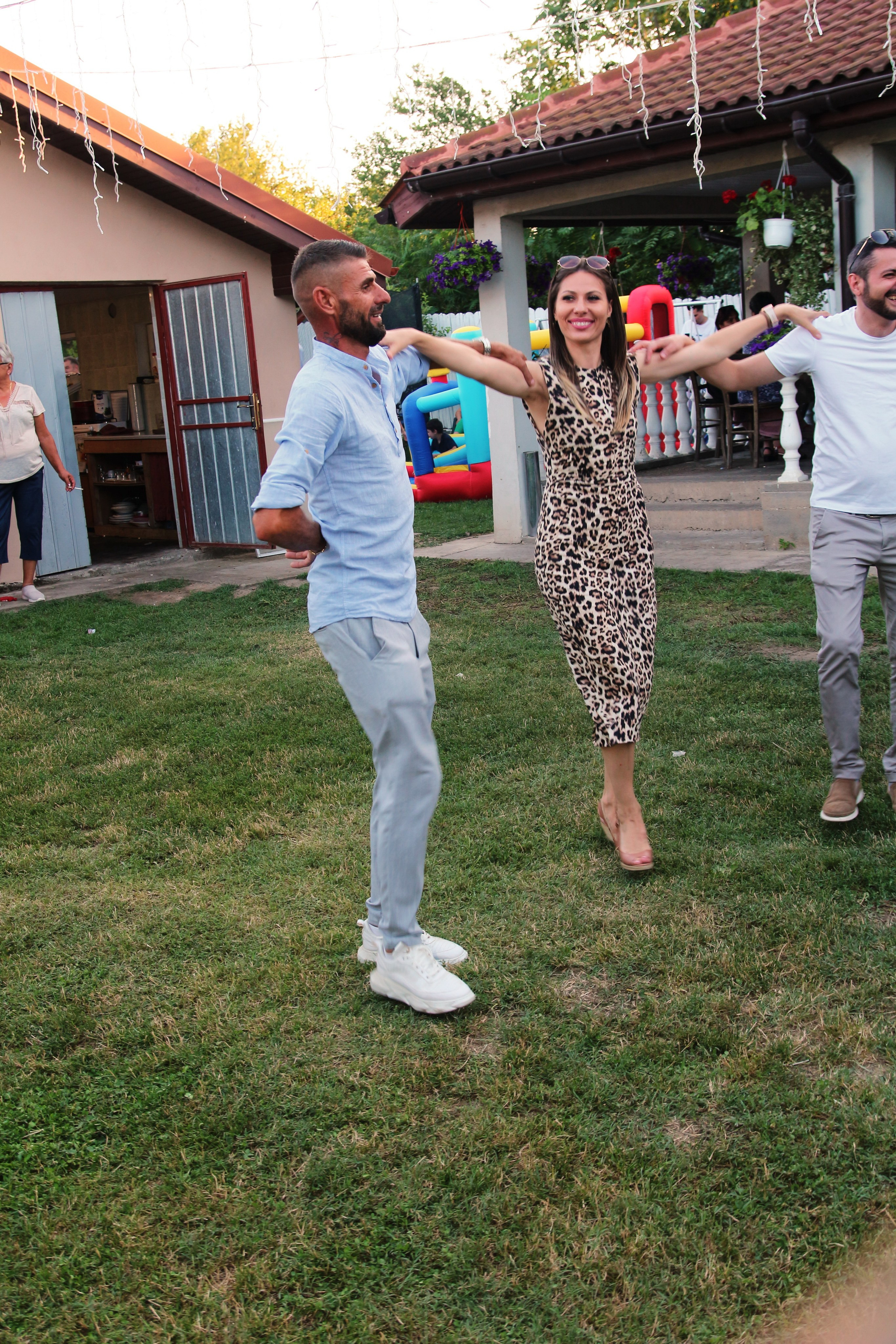 BYZO MEDIA. PETRU BYZO - family and children photographer in ROMANIA