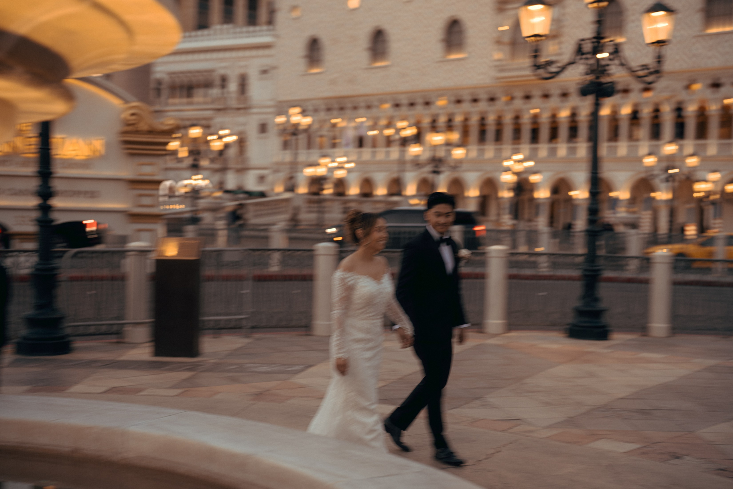 A&R. Wedding & elopement photographer Viktoriya Kravtsov. Las Vegas