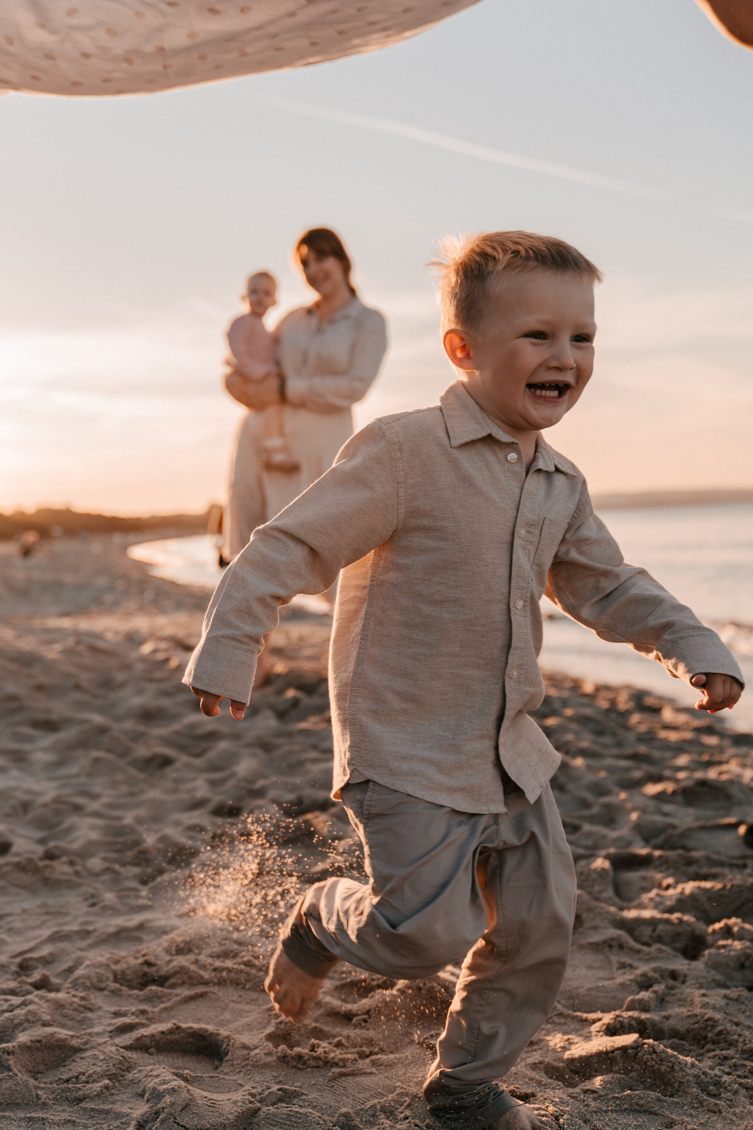 sesja-rodzinna-plenerowa-Gdańsk-plaża