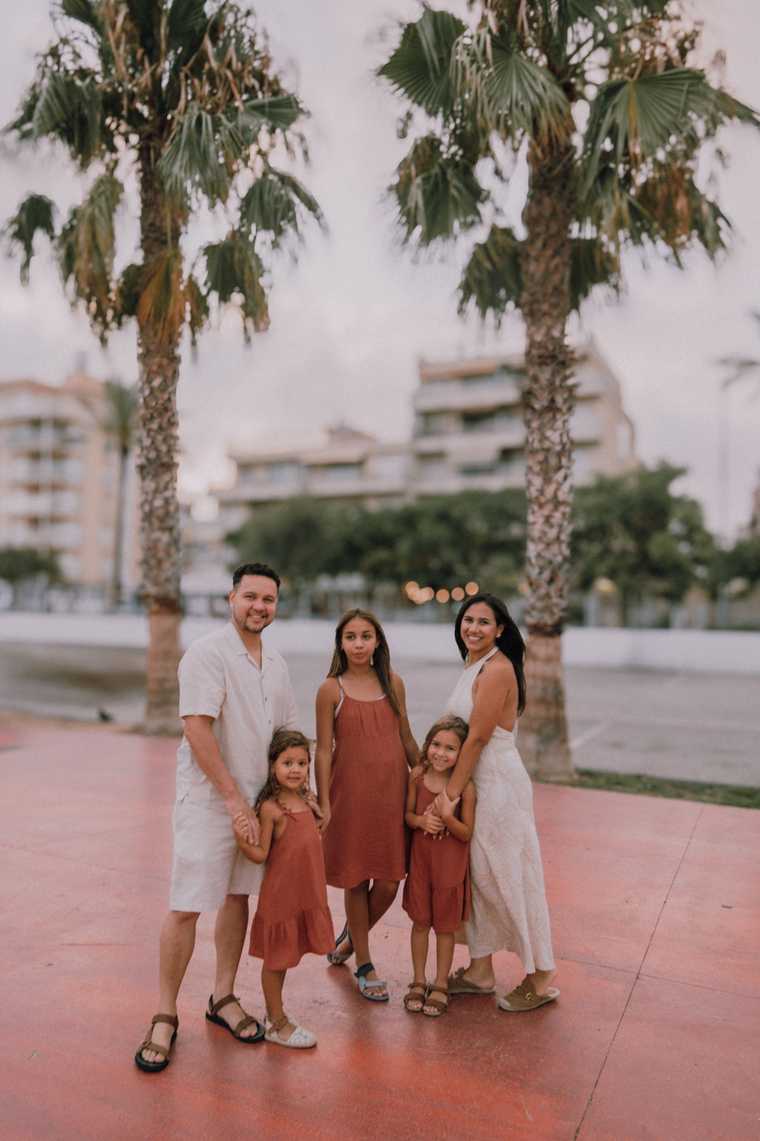 Семейная фотосессия на пляже. Профессиональная фотосъемка в Калафелле — Елена Медведева