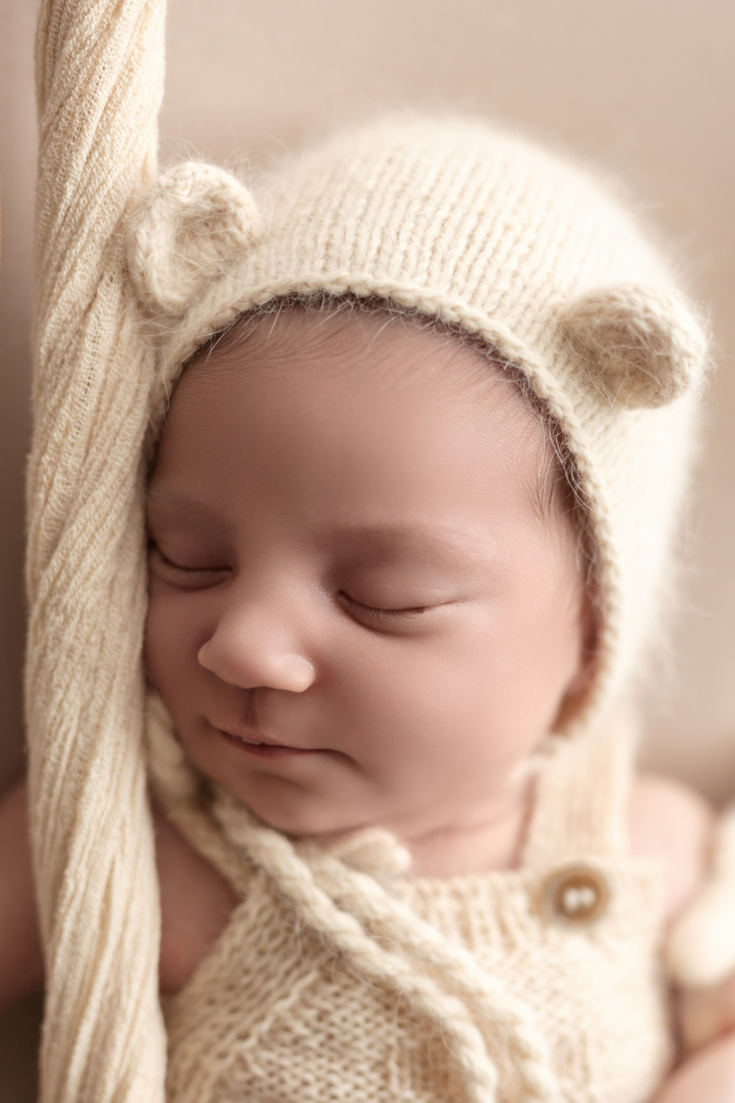 Newborn Classic. Newborn, kids, family photographer based near Zurich, Switzerland