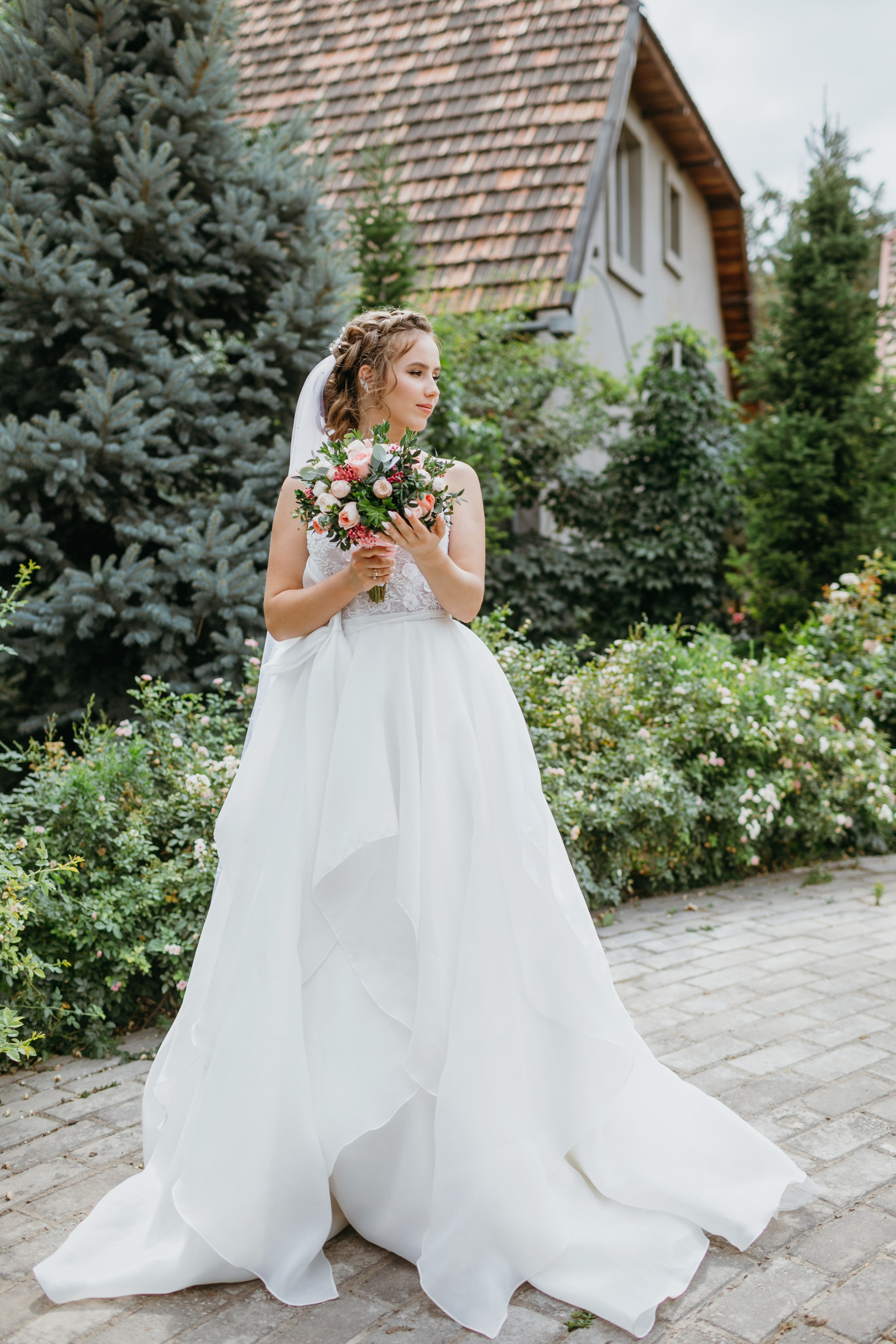 Свадебная фотоссесия для молодоженов в Бишкеке. Фотограф в Бишкеке Оксана Шувалова