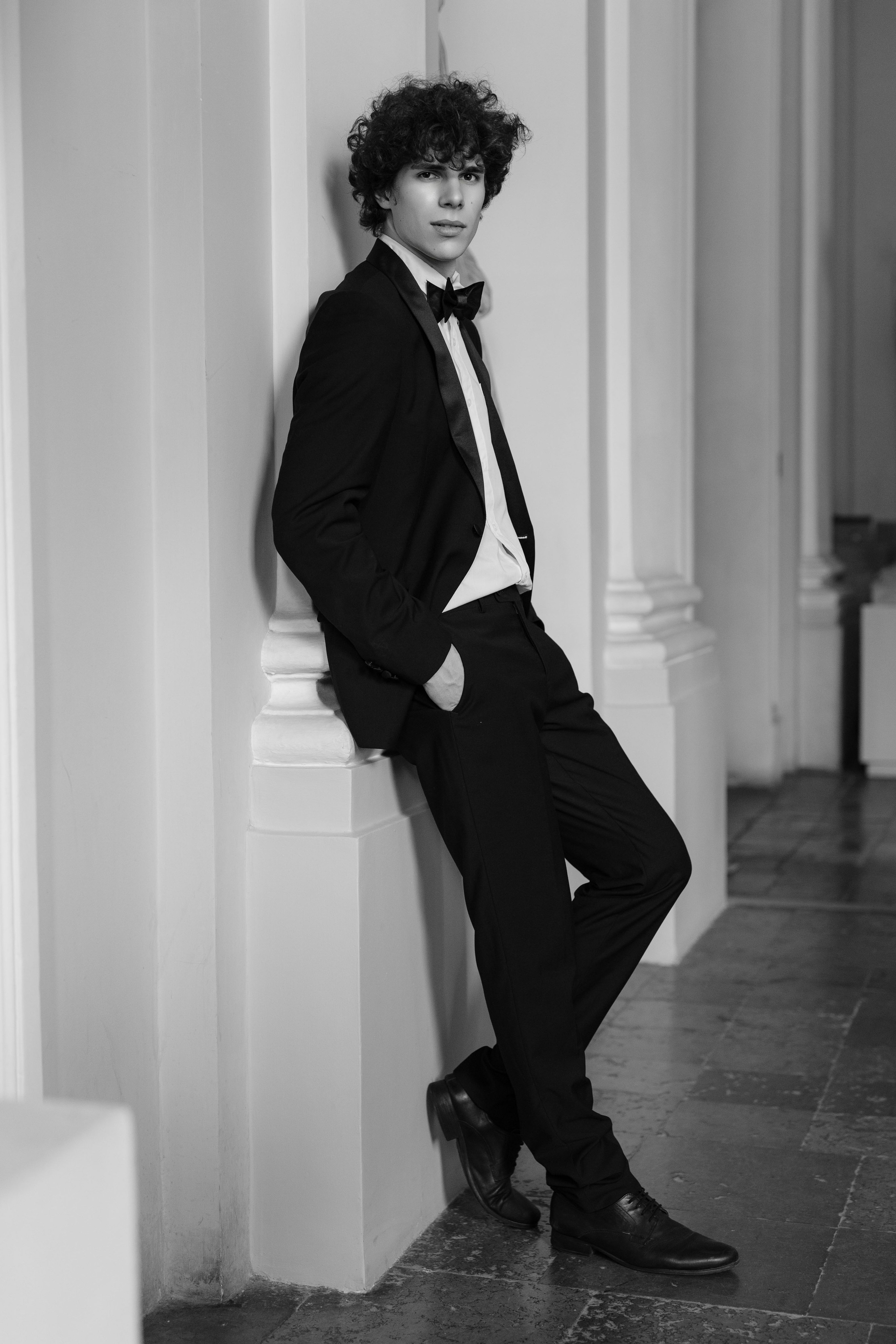 Museum elopement. Photographer Anna Curly | Weddings and Events in Dubai