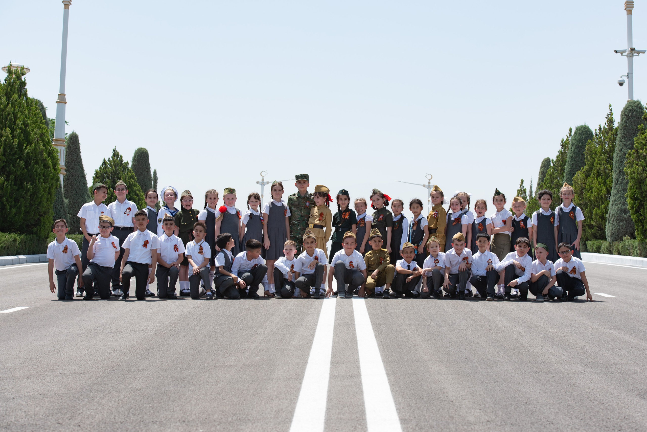 Вечный огонь 2"А» класс. Ваш фотограф в Ашхабаде Гамлет Осипов