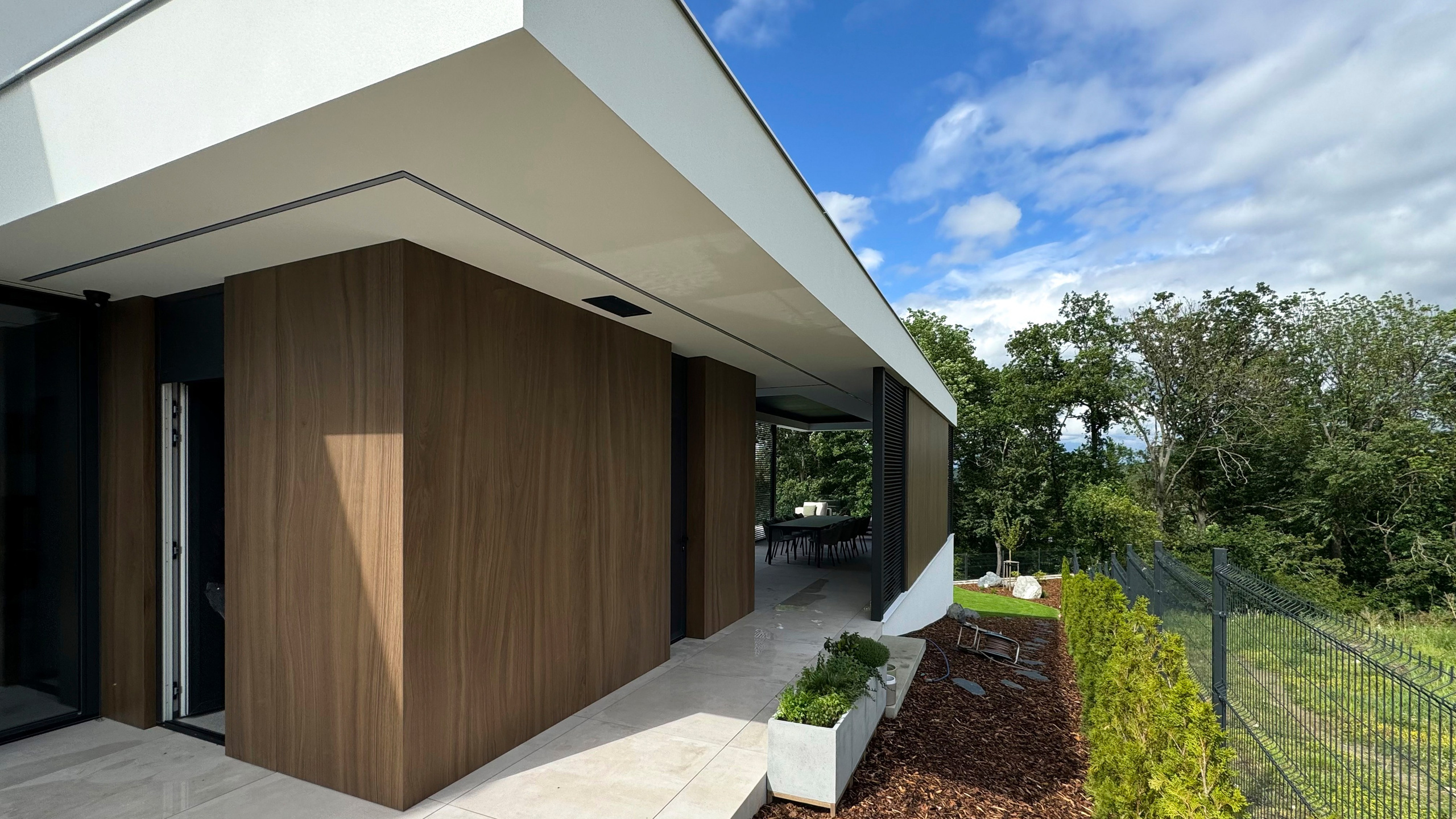 Architekt Praha - Navrhujeme luxusní domy. Špičková moderní architektura. architektonické studio Praha. Architekti rodinných domů | Architektonické studio Praha. Zahradní architekt. Bytový Architekt a Návrhy interiérů. Architekt rodinných domů. Luxury villa. Nejlepší Vily. Luxury vila.