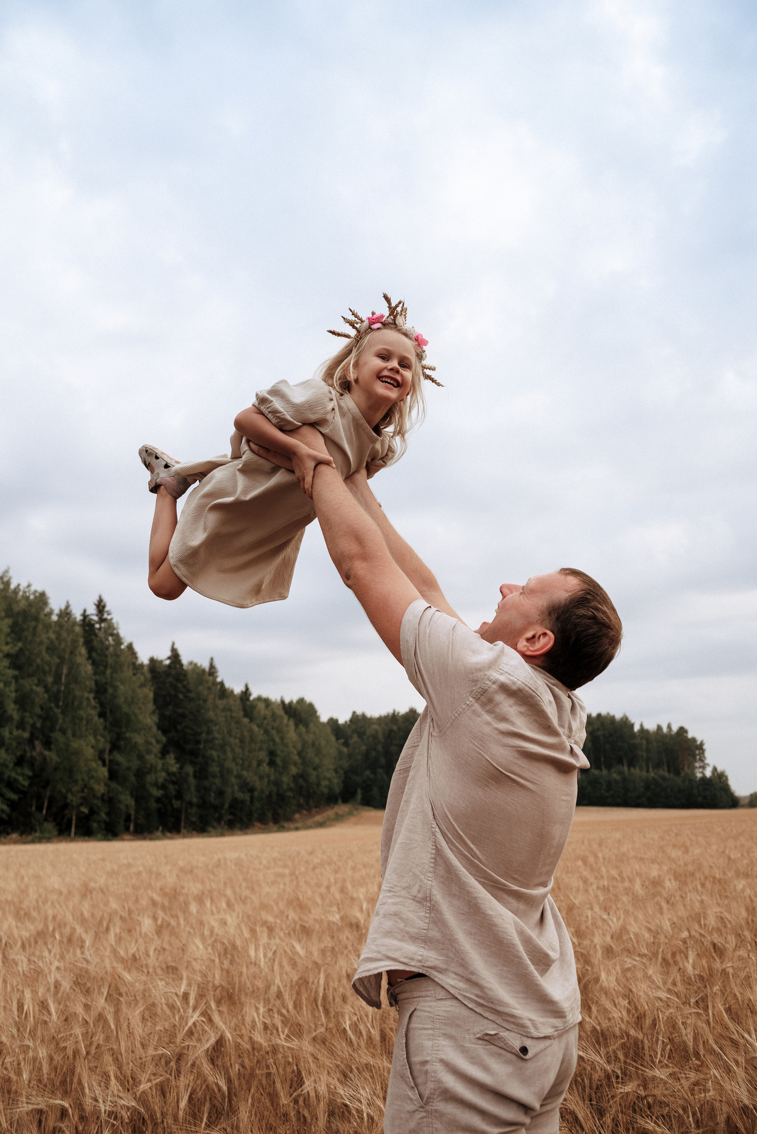 Family photography. Aigul Photography — wedding, newborn, and family photographer