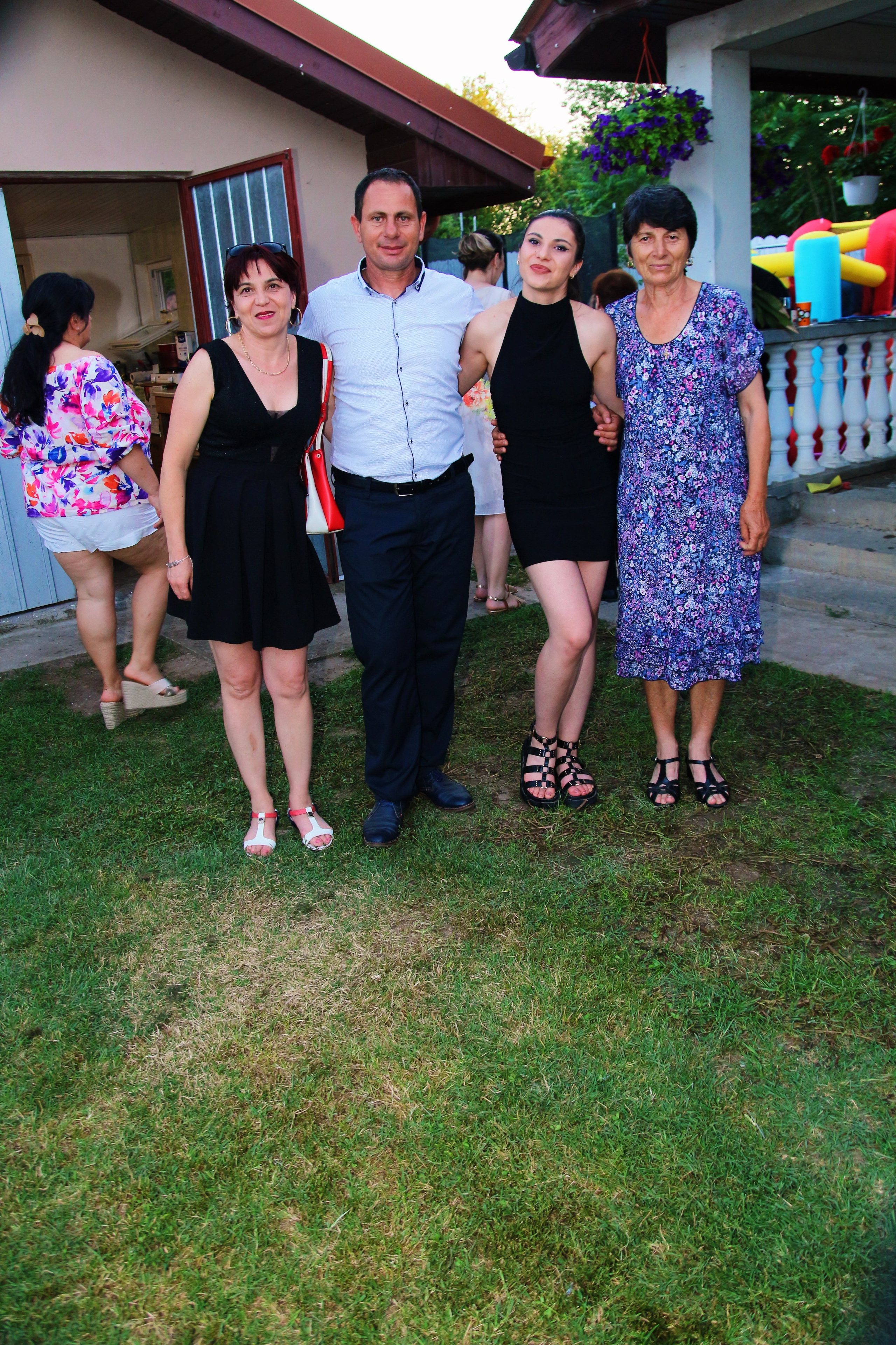 BYZO MEDIA. PETRU BYZO - family and children photographer in ROMANIA