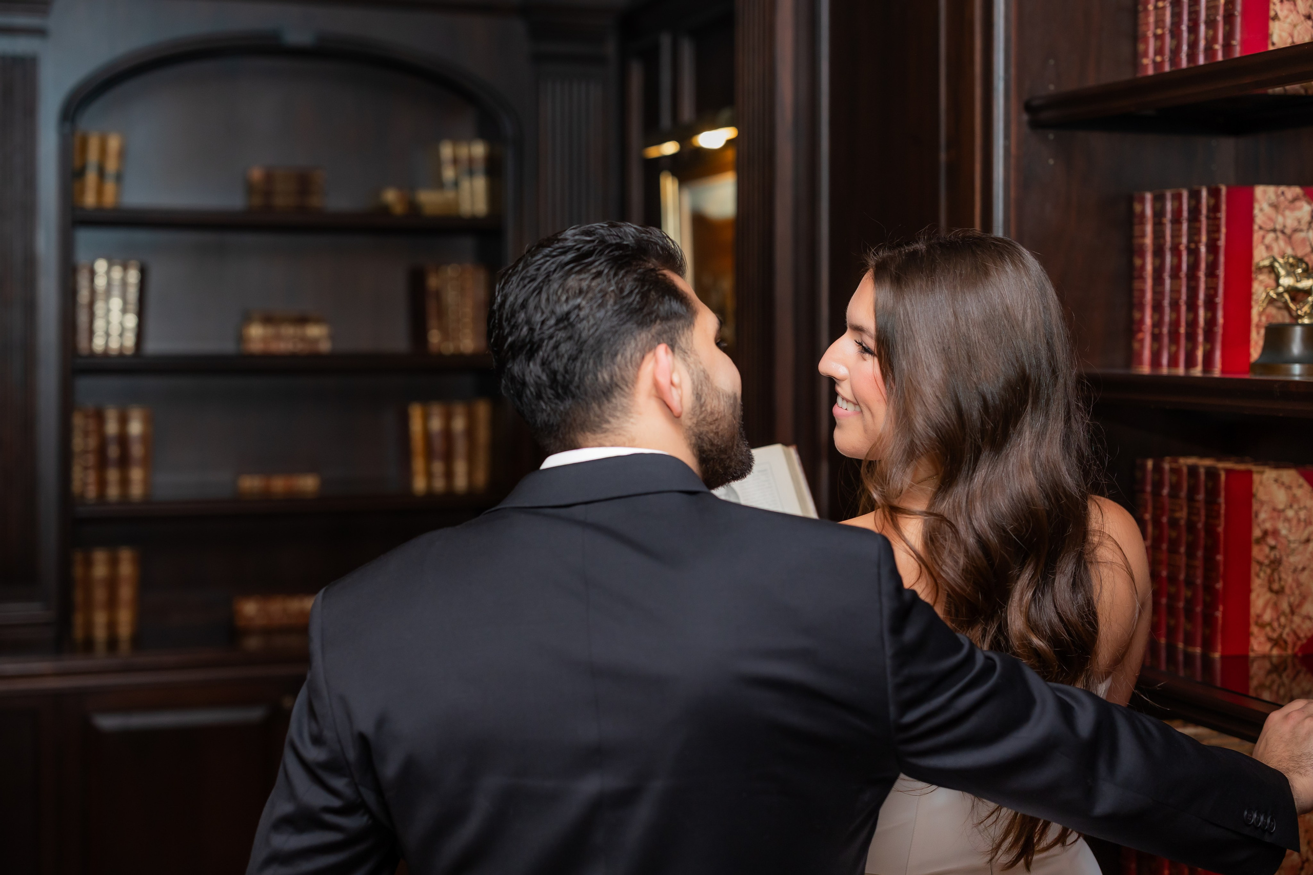 Engagement & Love Story. Wedding Photo & Video