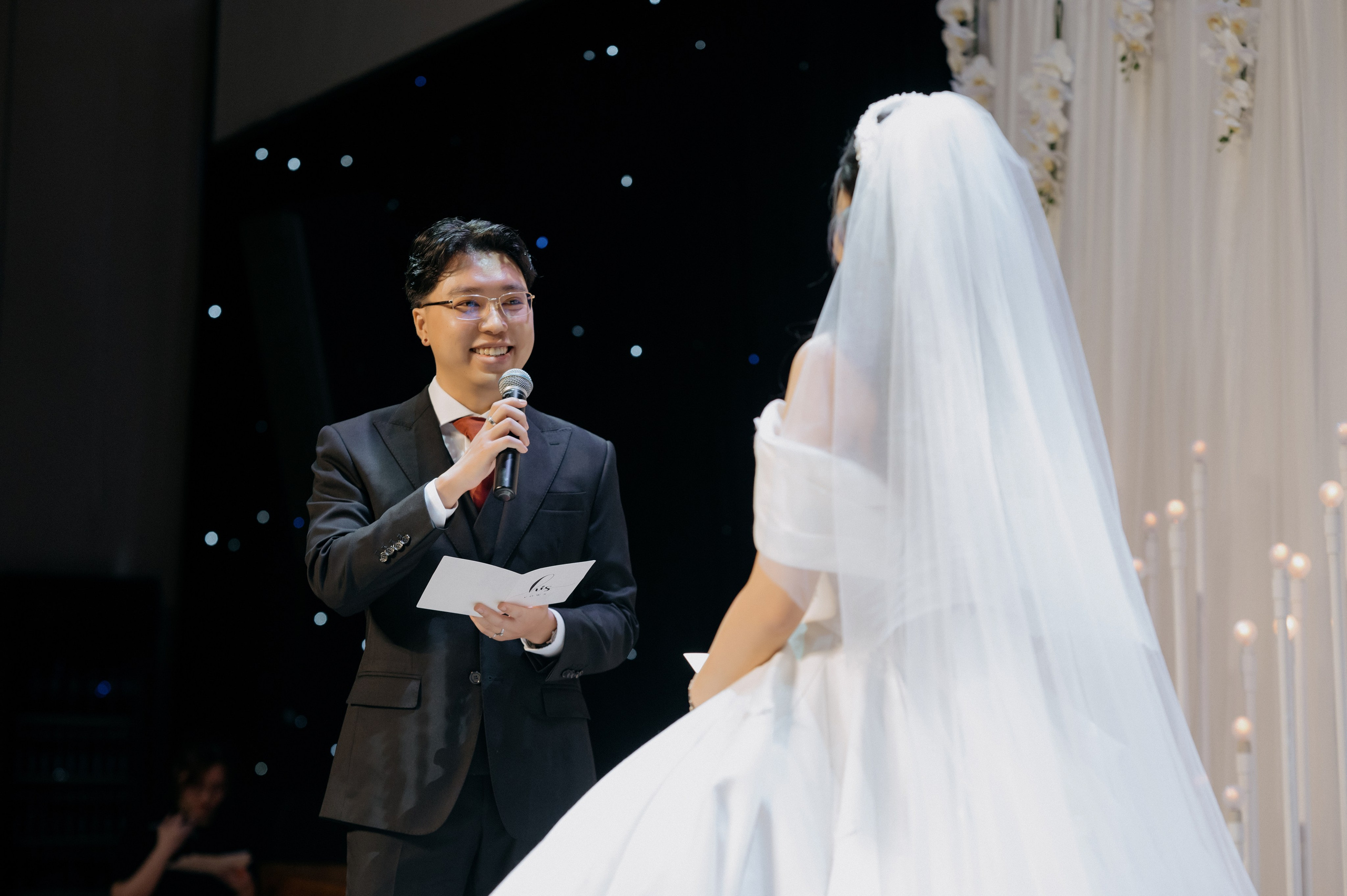 DAT & TU / Wedding Party. Saigon Wedding Present | Art Beyond Moments