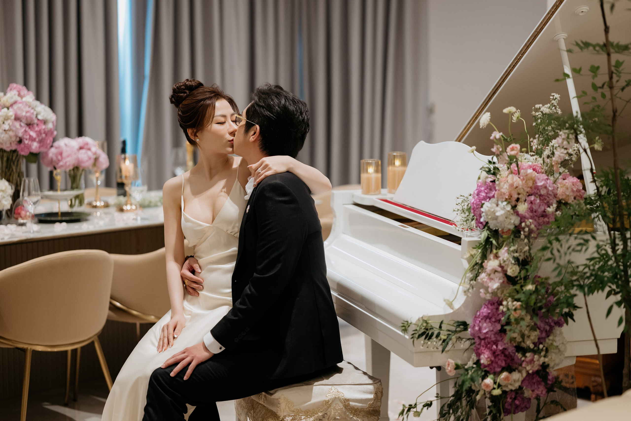 Nicholas & KimThanh / GemCenter 24.05.2026. Nhiếp ảnh gia đám cưới hàng đầu tại Thành Phố Hồ Chí Minh