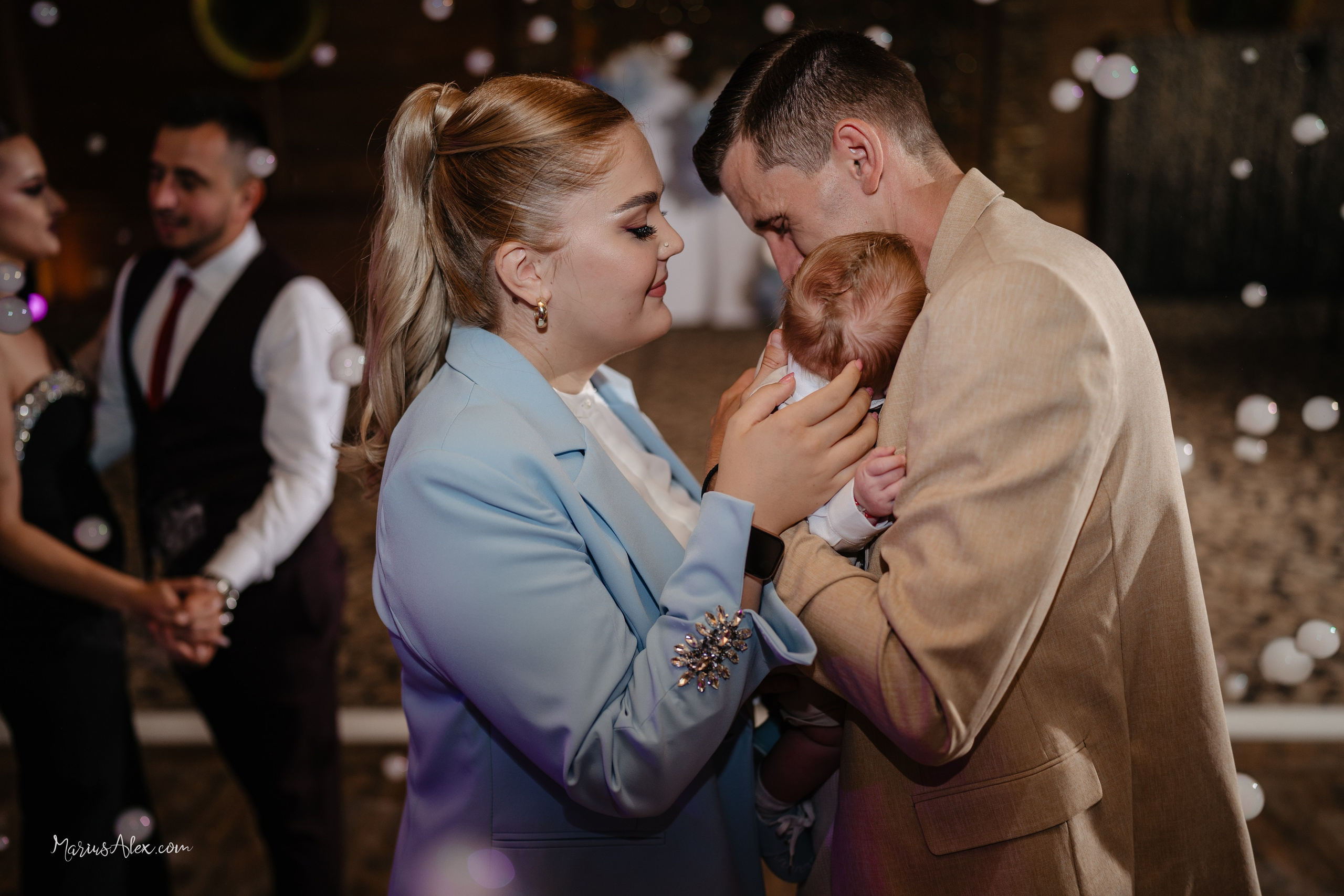 Botezul micutului Victor Dragos. Marius Alex fotograf de eveniment si portret din Suceava