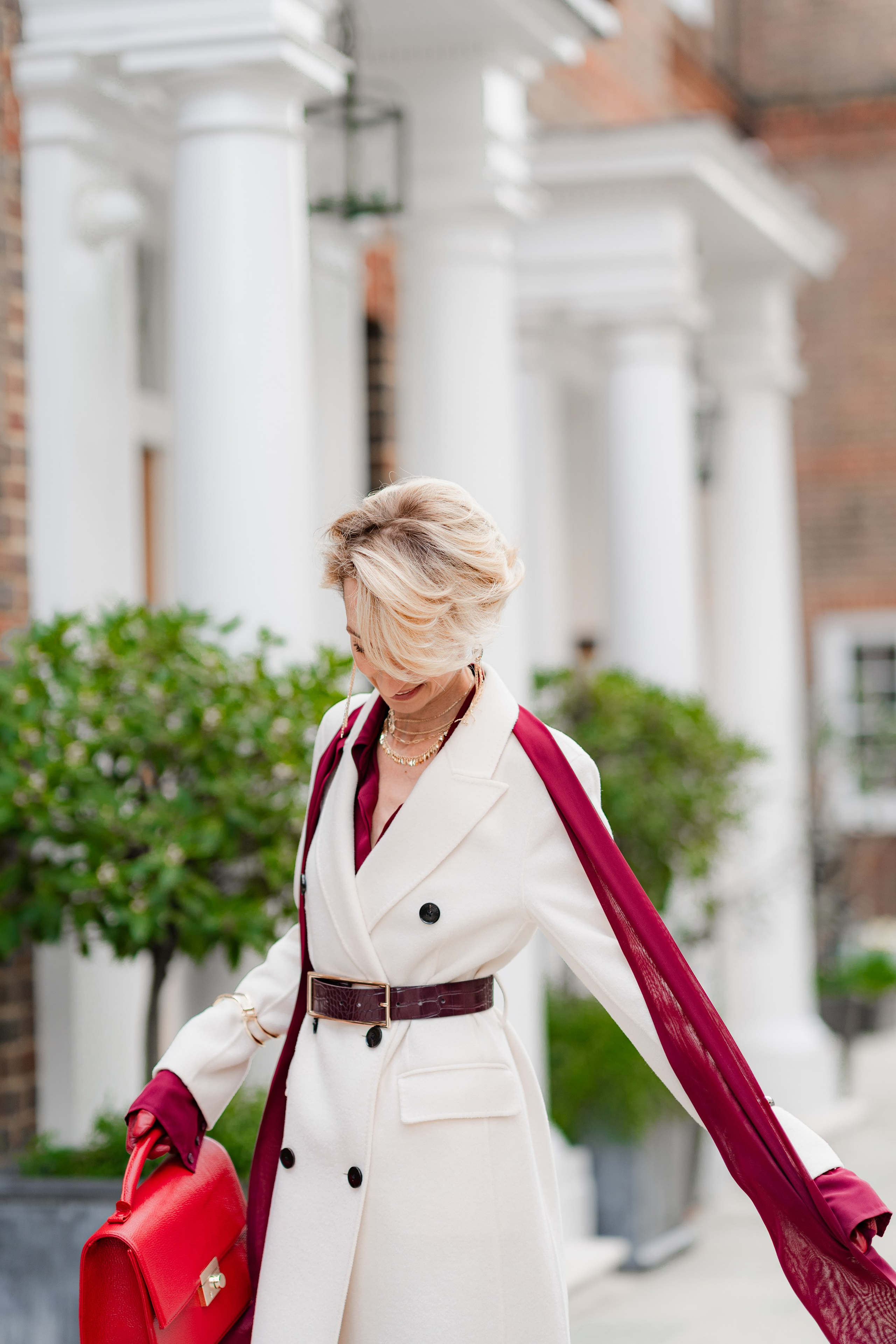 Magnolia in Chelsea with Myroslava. Tonya Kyrylenko photographer in London