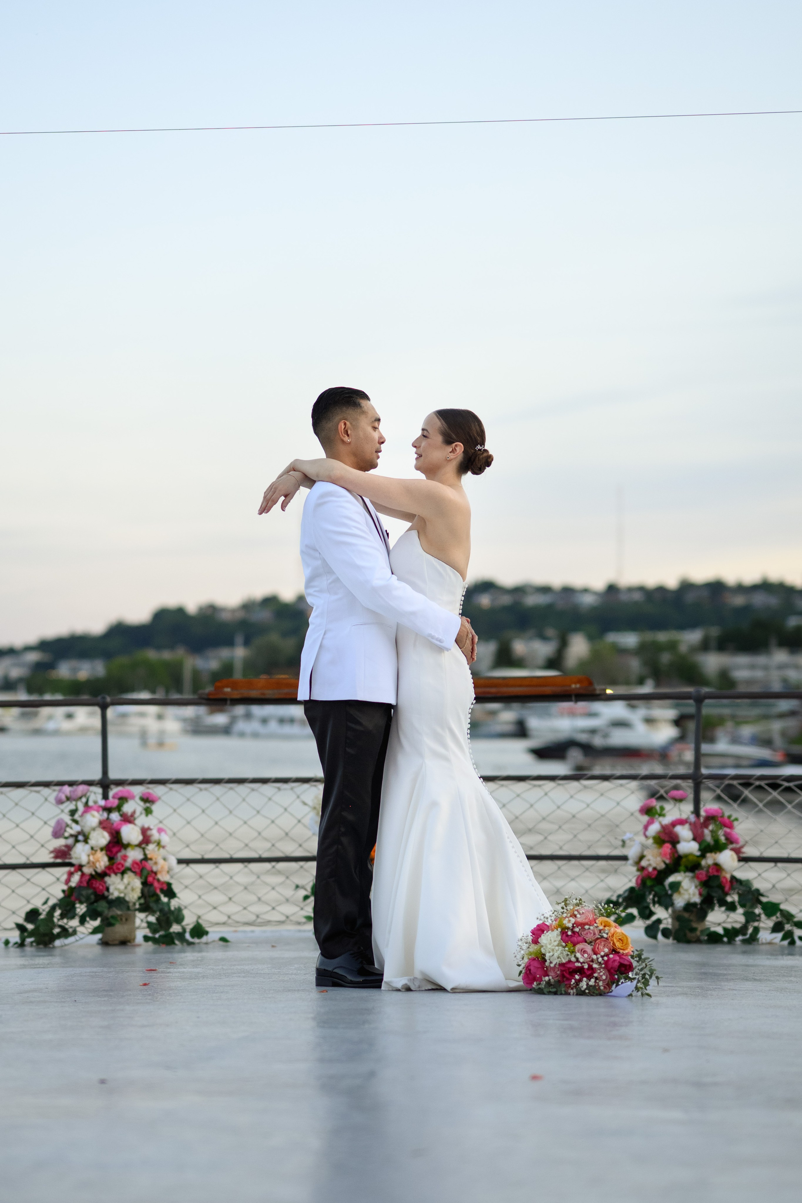 Kevin & Katie. Wedding & portrait photography in the Seattle Area. Helen Michelle photographer