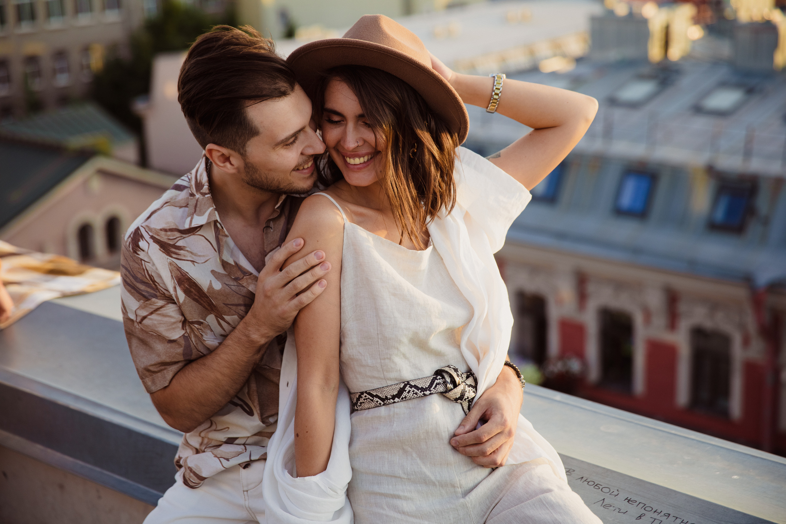 Reviews. WORLDWIDE PHOTOGRAPHER