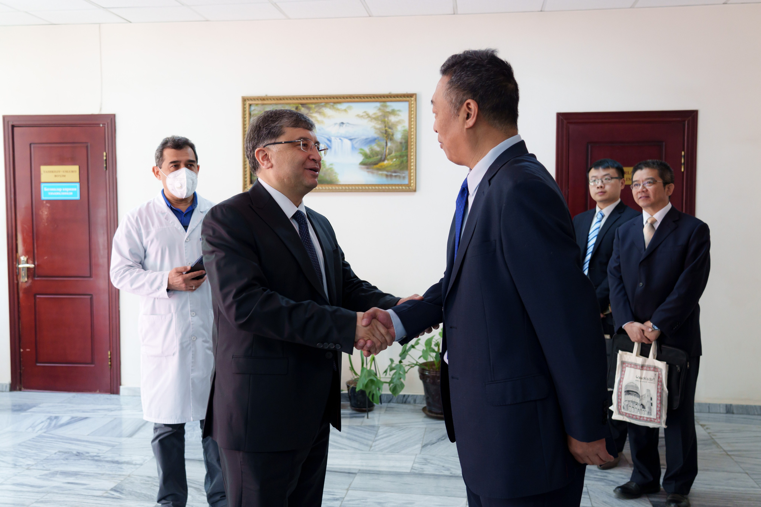 ЦЕРЕМОНИИ ОТКРЫТИЯ УЗБЕКСКО-КИТАЙСКОГО МЕДИЦИНСКОГО ЦЕНТРА. Георгий Намазов | Фотограф в Ташкенте