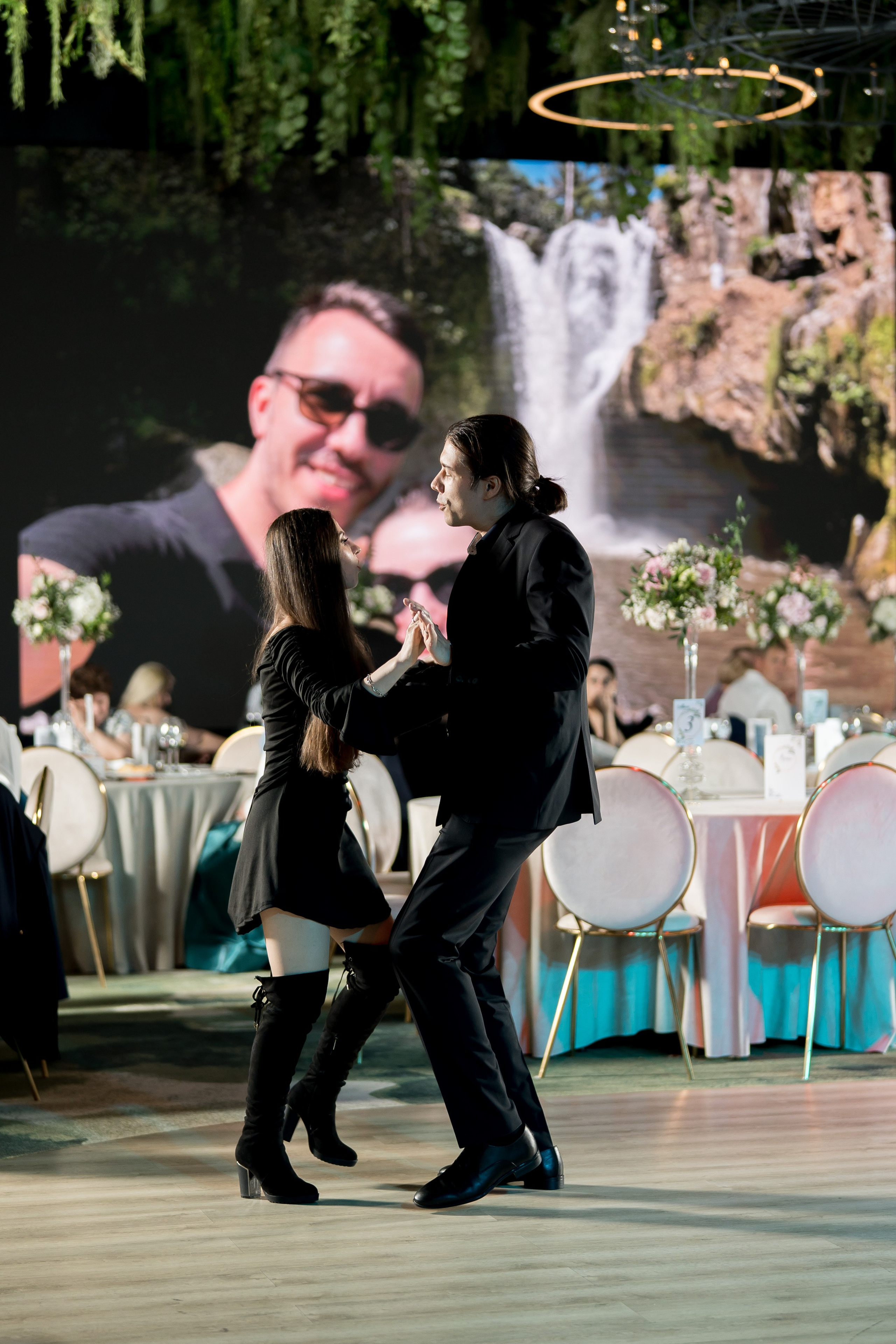 PARTY. Gabriel Florea — Fotograf nuntă București