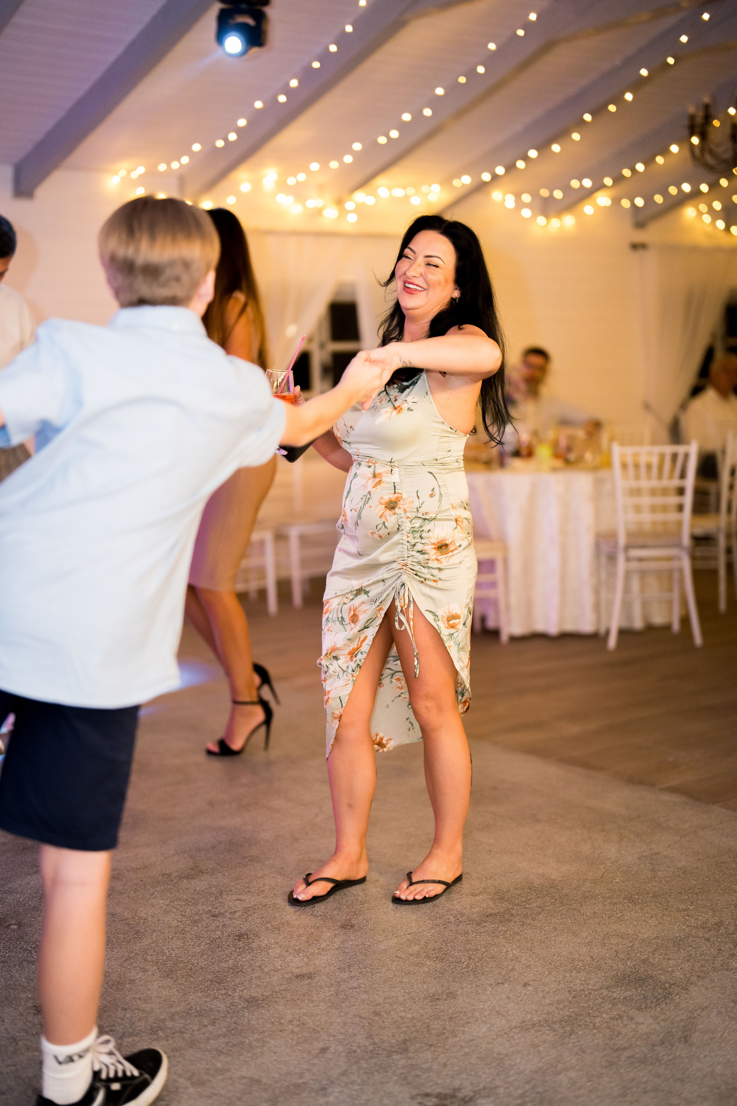 PARTY. Gabriel Florea — Fotograf nuntă București