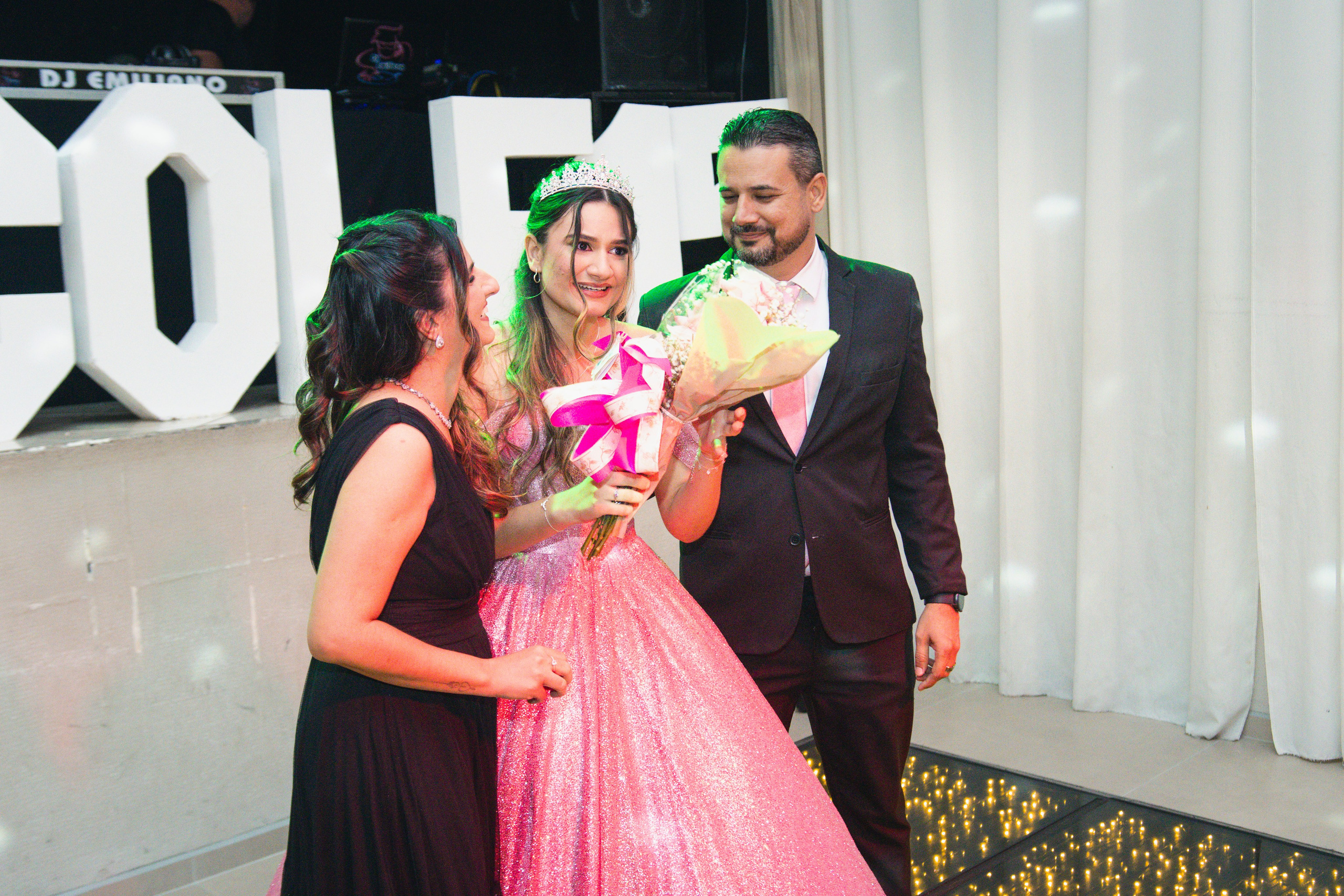 15 ANOS DE NICOLE. Fotógrafos de casamento. empresas, família em Catanduva SP e região, Casal Gonçales