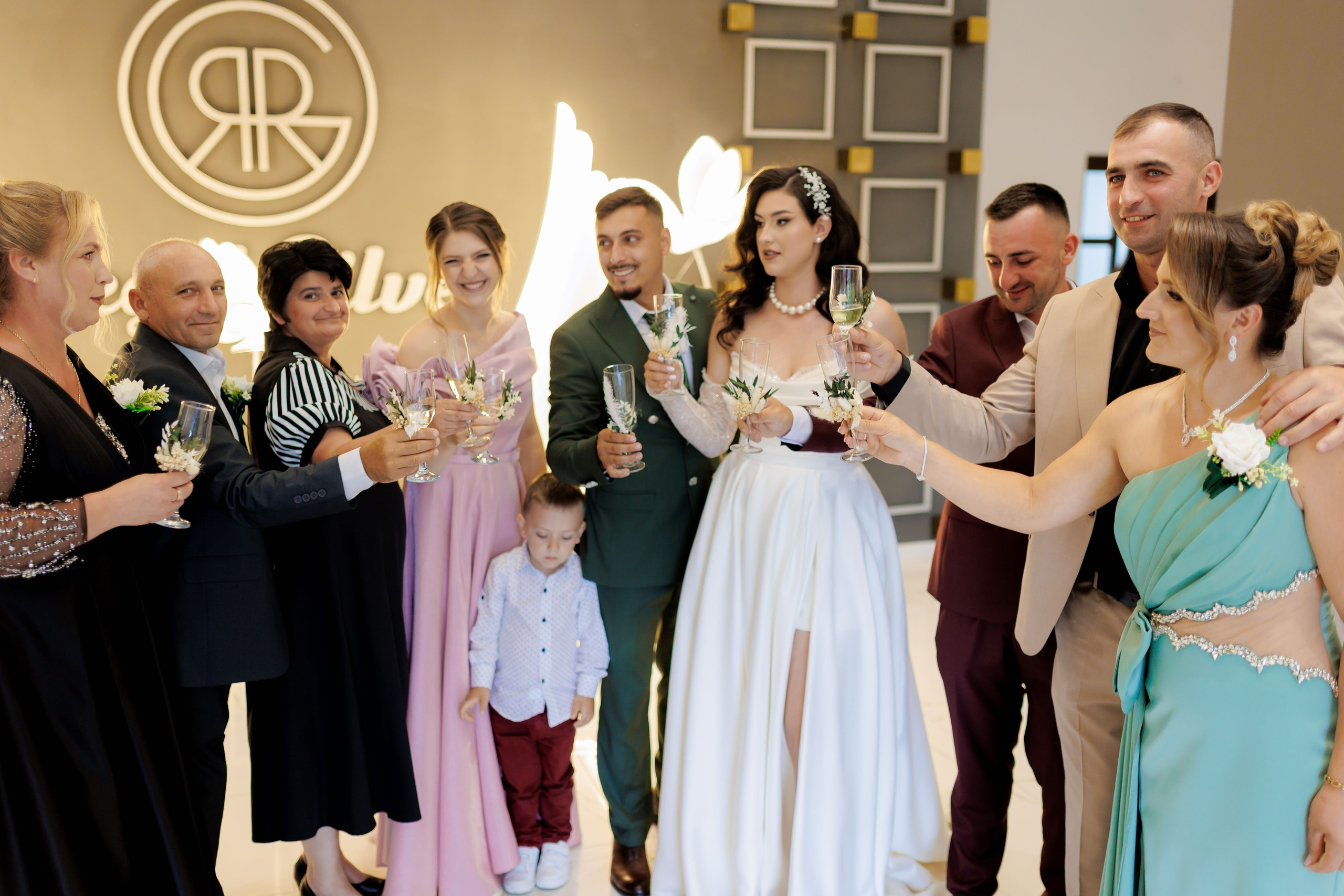 Nunta Nicoleta & Răzvan | Fotografie & Videografie Profesională. Servicii foto-video profesionale, pentru momente de neuitat