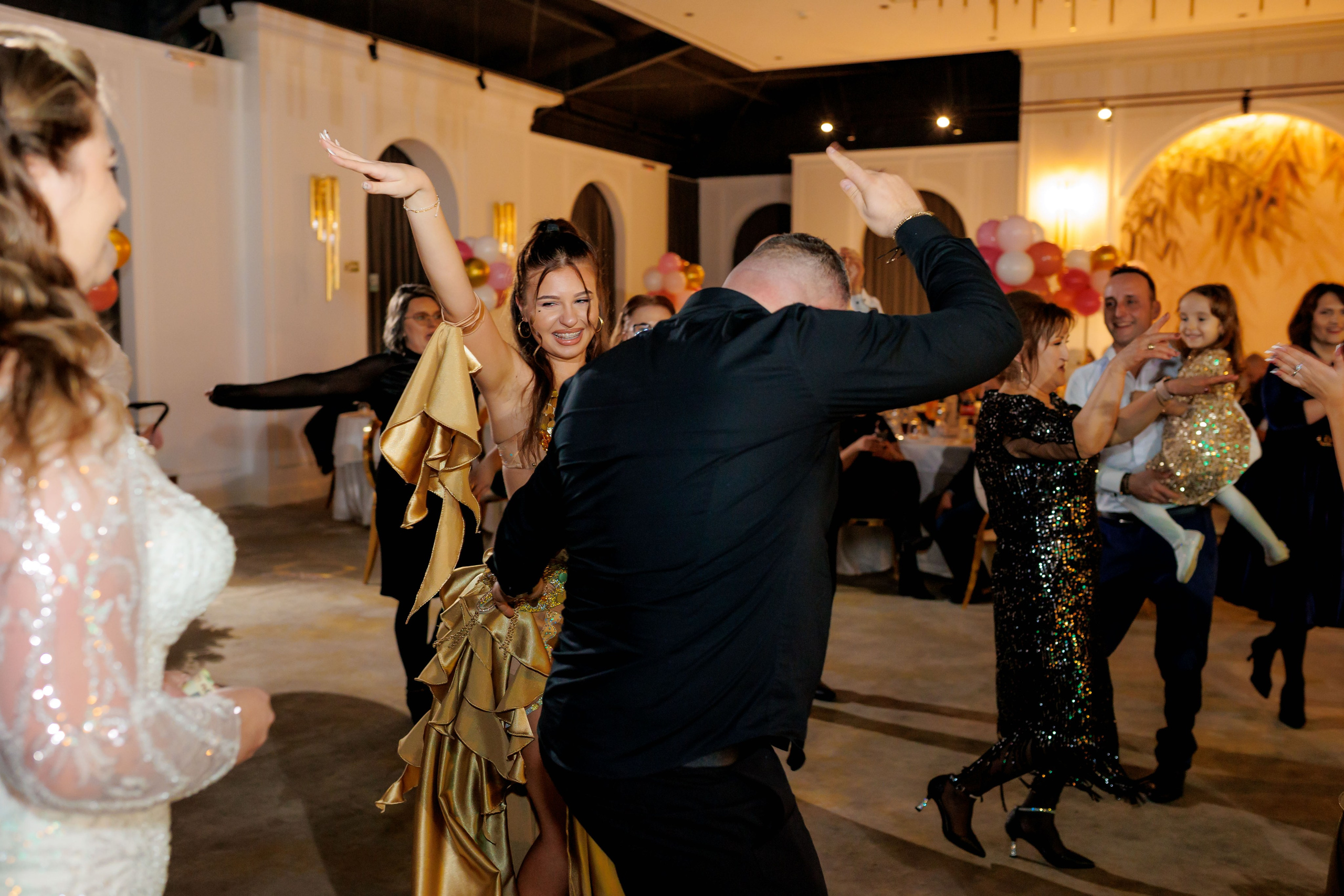 Povestea voastră, regizată de noi |Cristi Turculet Videograf Nuntă Suceava | wedding highlight. Servicii foto-video profesionale, pentru momente de neuitat