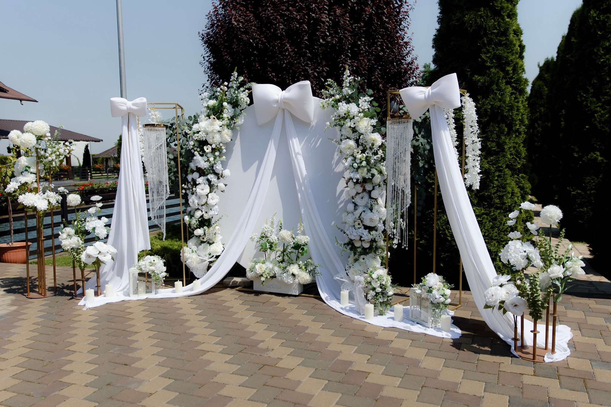 Ioana & Ionuț | Nuntă de poveste la Păstrăvăria Poiana din Mălini județul Suceava. Servicii foto-video profesionale, pentru momente de neuitat