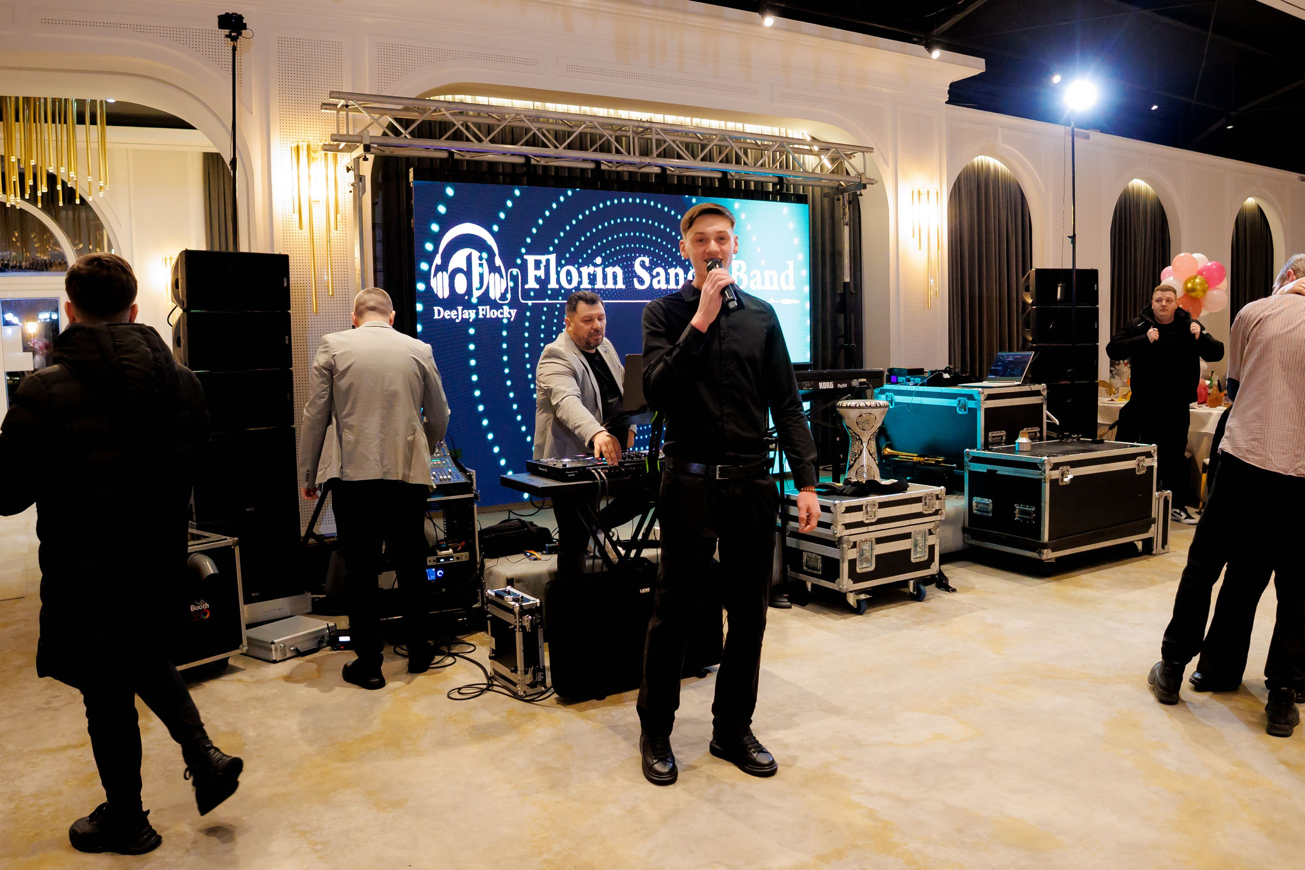 Povestea voastră, regizată de noi |Cristi Turculet Videograf Nuntă Suceava | wedding highlight. Servicii foto-video profesionale, pentru momente de neuitat