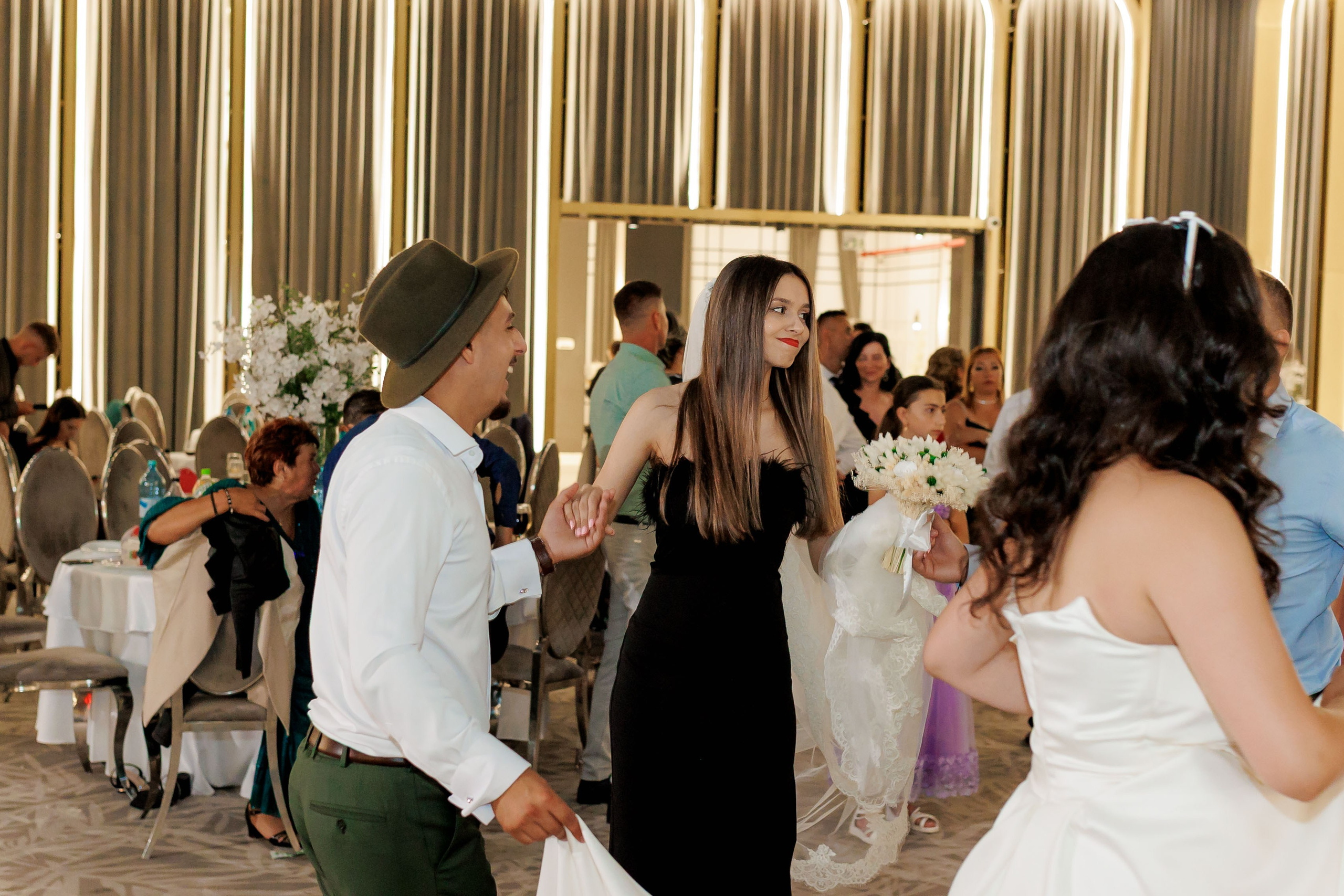 Nunta Nicoleta & Răzvan | Fotografie & Videografie Profesională. Servicii foto-video profesionale, pentru momente de neuitat