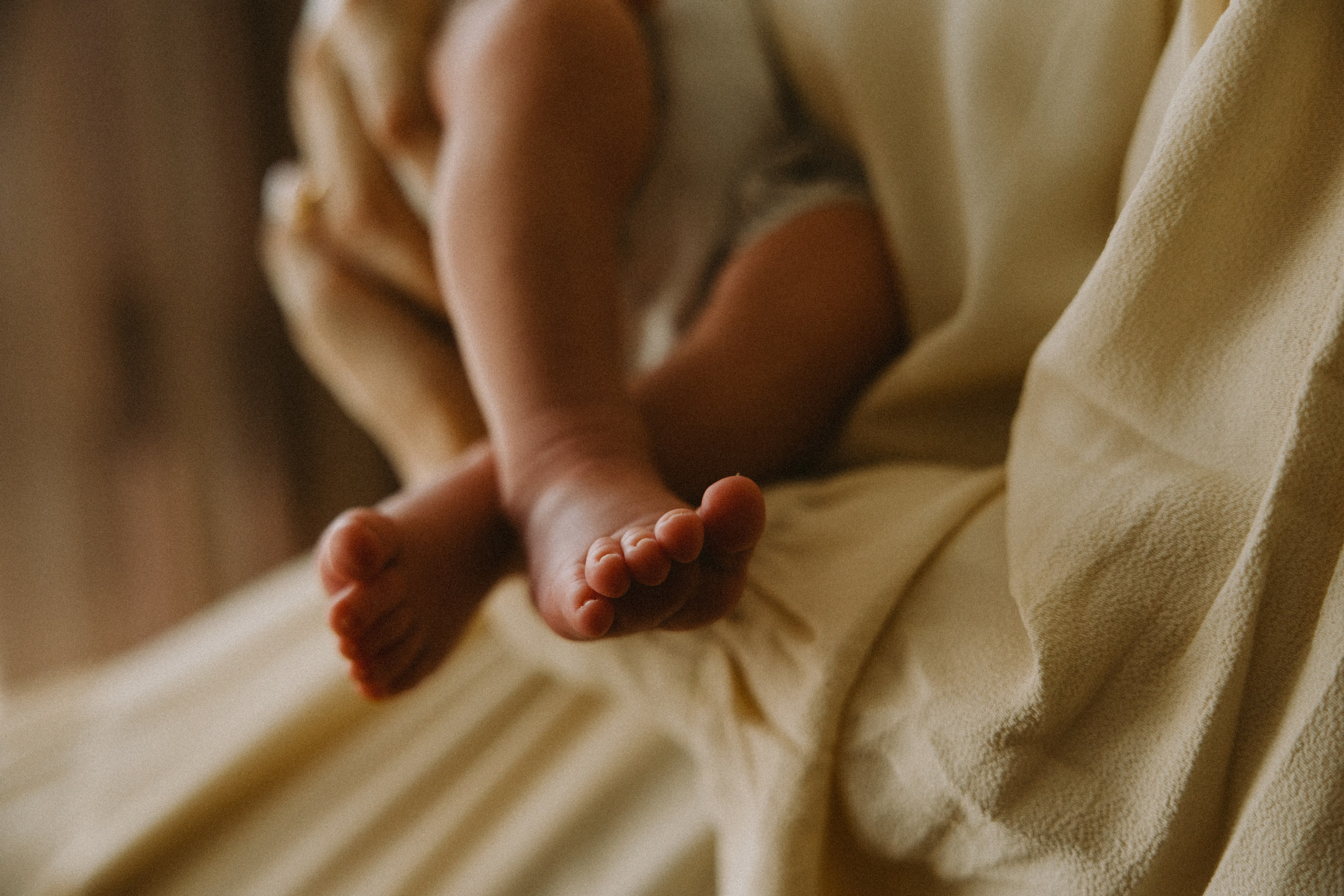 Lifestyle newborn fotosesija | HOME. Vestuvių ir šeimų fotografė Lena Bondarenko / belove photo