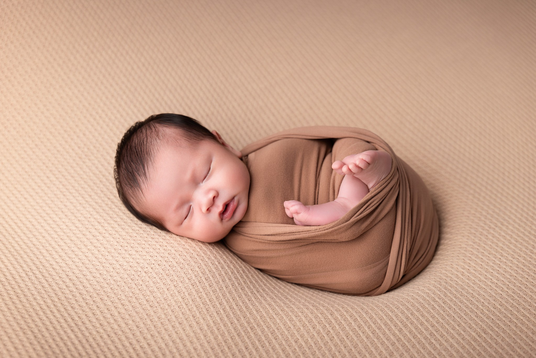 Hudson Newborn Photoshoot. Professional family, maternity & newborn photographer in North Charleston, SC, creating timeless portraits