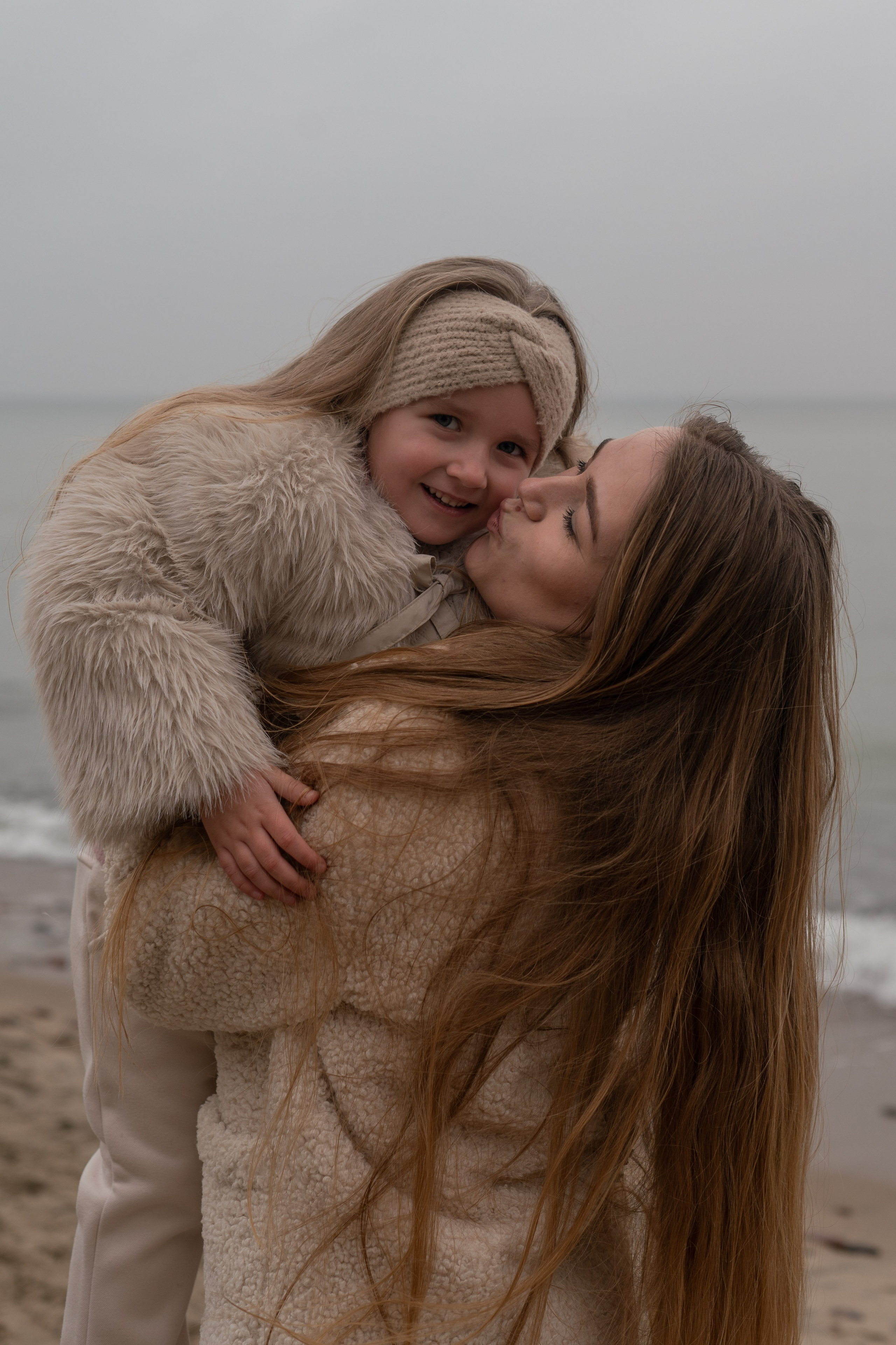 Семейная фотосессия мама и дети Калининград Зеленоградск. Фотограф в Калининграде Анна Пошкус