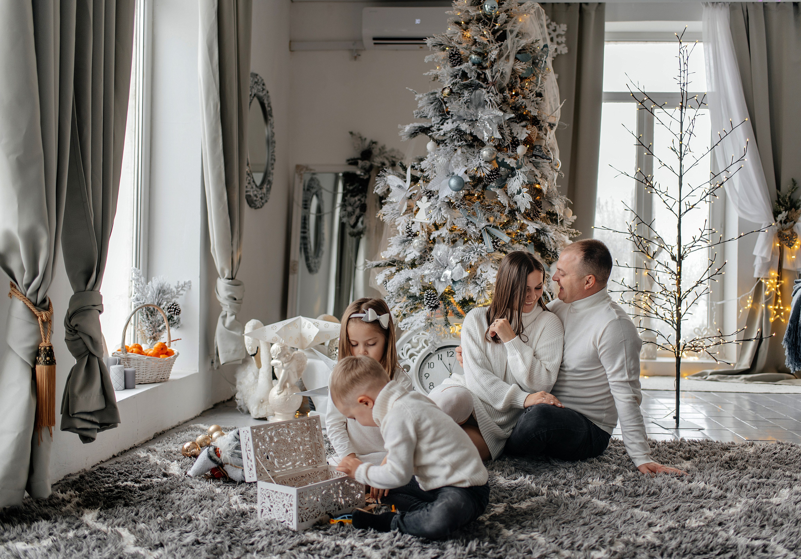 New Year Happy Family. Wedding photographer from Moldova Alexey Chipchiu