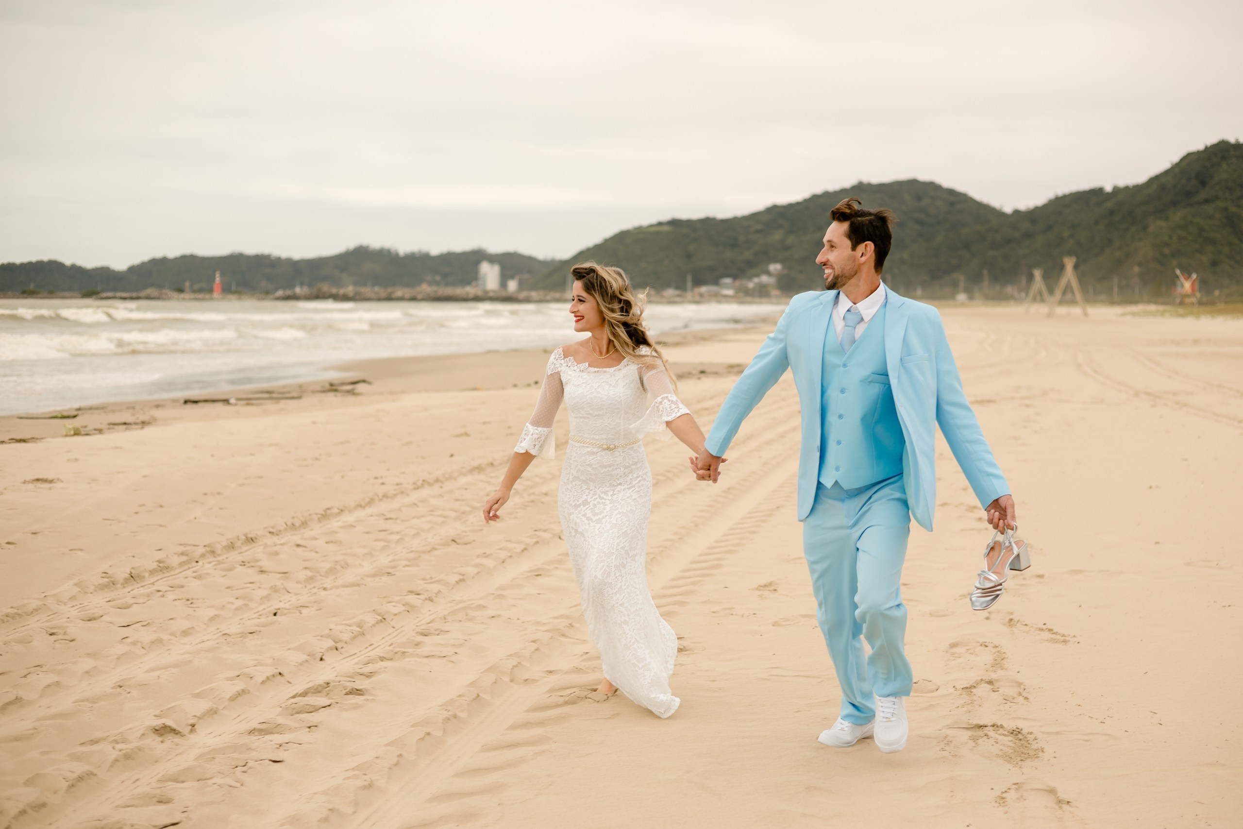 Cerimônia de casamento no civil e ensaio fotográfico de casal na praia — Verônica e Fernando