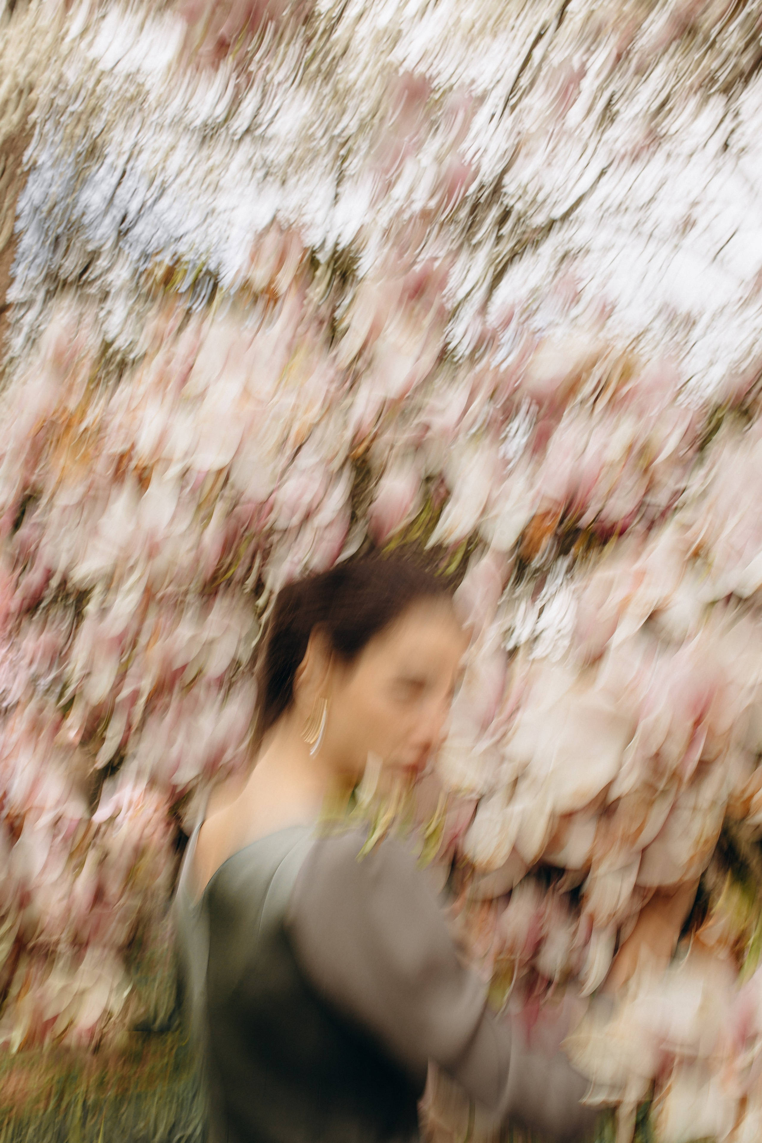 Photographer in Adliswil — Authentic & Timeless Portraits. Photographer and visual artist Irina Vovk