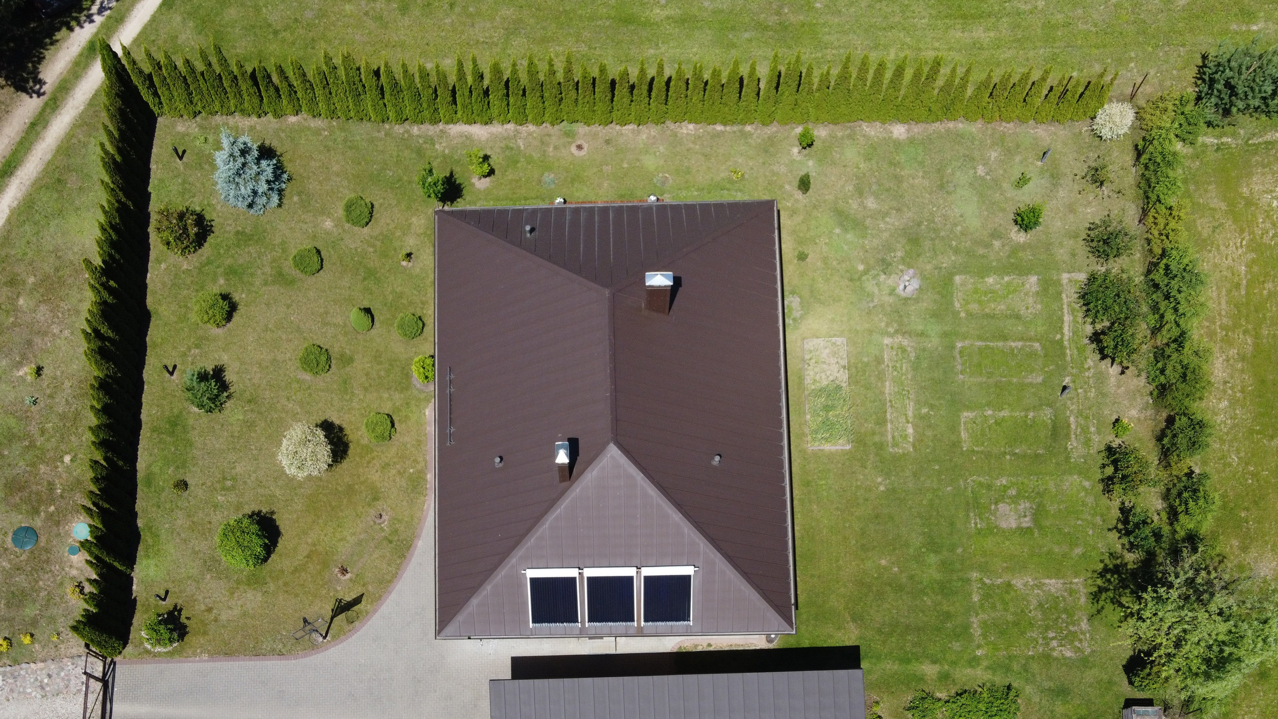 Žudiškių k. Ežero g. 70, Rešes sen. Elina Sapiega fotografė Vilniuje