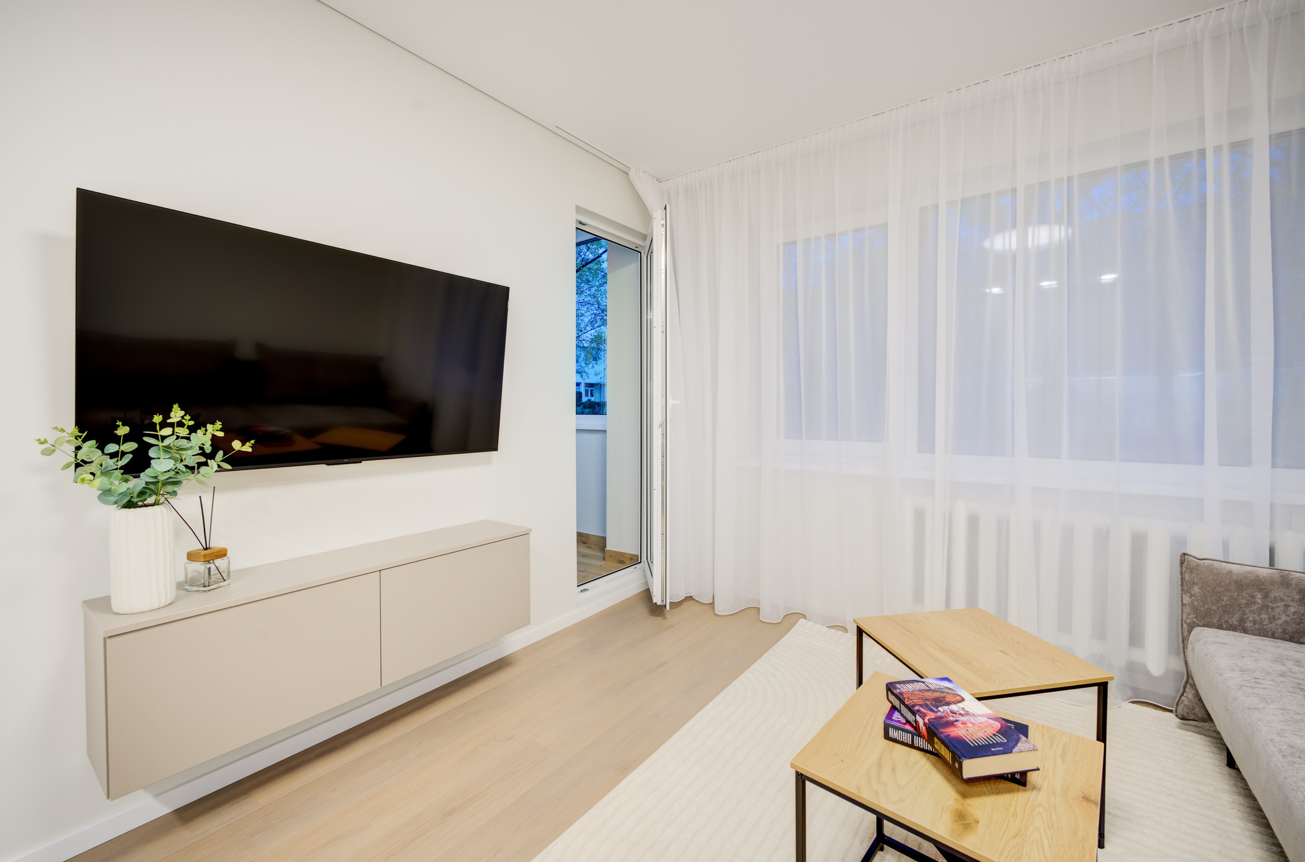 2-jų kambarių buto fotosesija.Svietainė.  sapiegafoto.lt