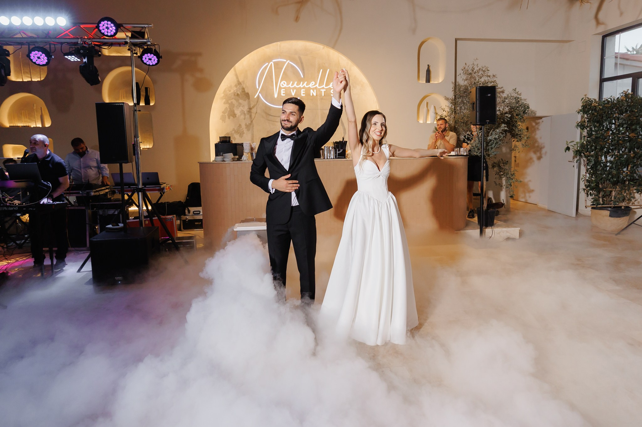 Mihaela si Nicolae - Nunta in locatie in aer liber la Nouvelle Events. Fotograf nunta Bucuresti - Manu Ivanciu | Fotograf botez