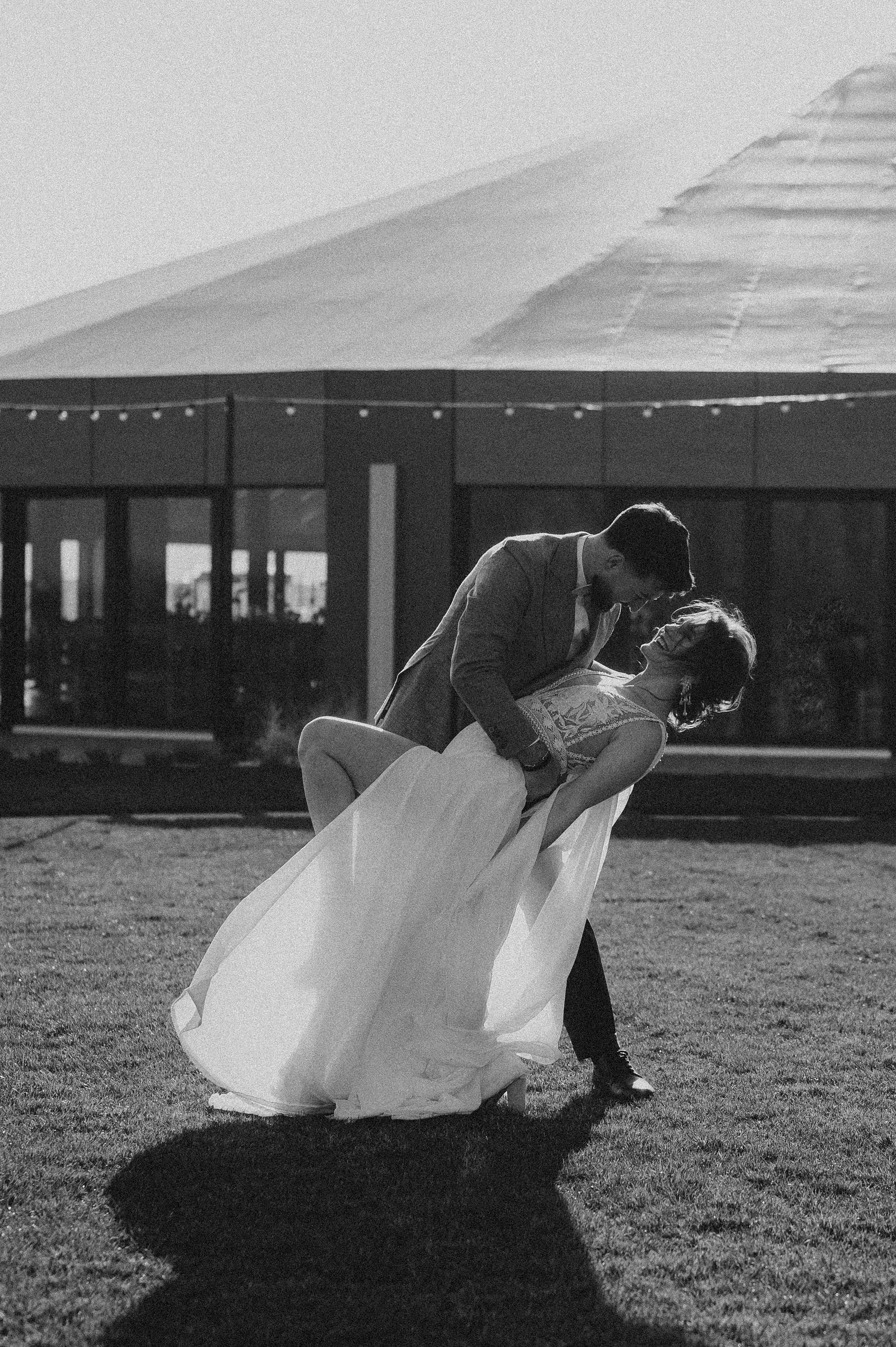 Fotograf nunta iasi fotograf evenimente fotograf nunta pret oferta. Proud Vision Weddings | Wedding Photography & Film — Servicii profesionale Foto Video Nunta Iasi