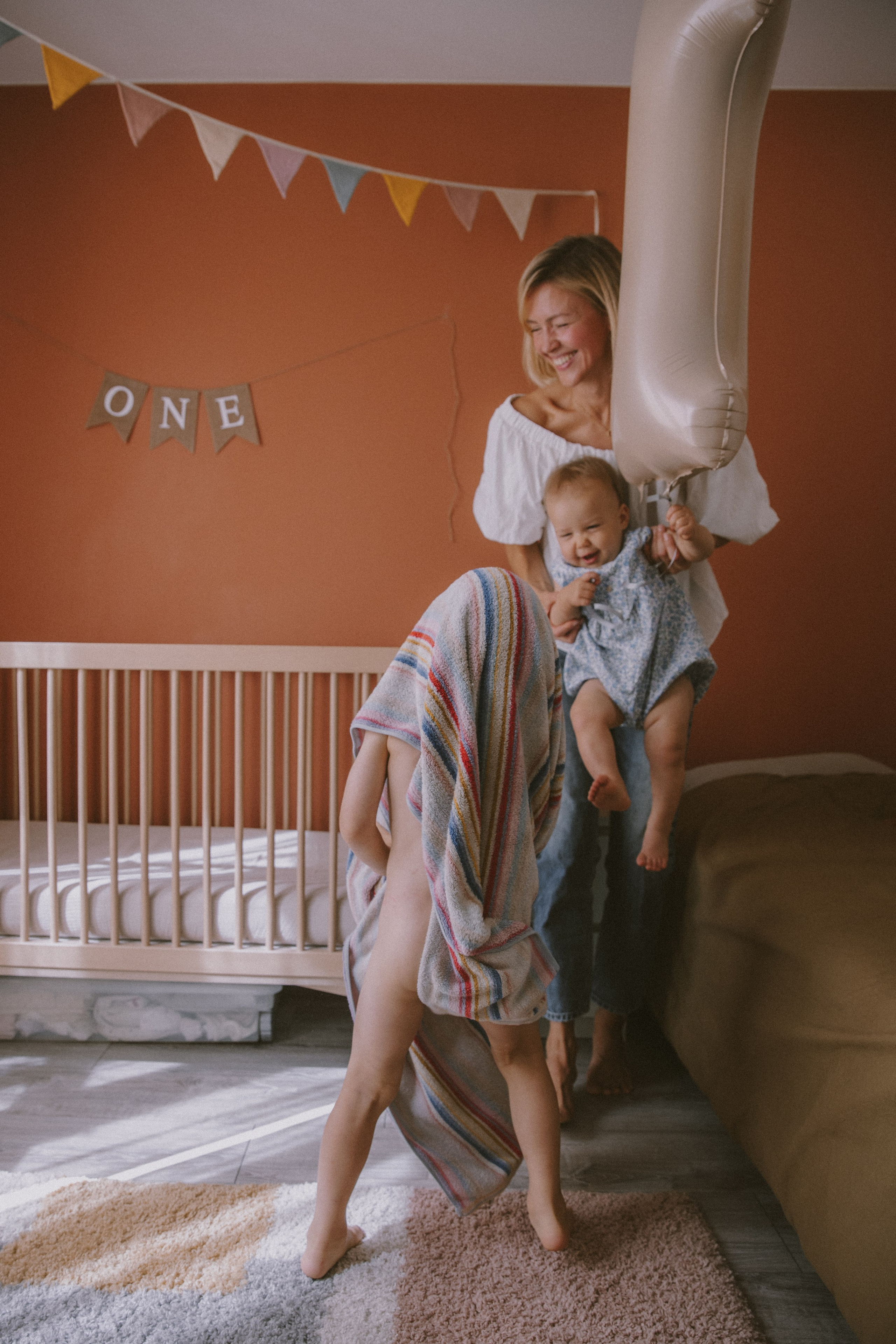 Family At Home Photoshoot in Paris | Natural Lifestyle Photography. Paris Wedding Photographer