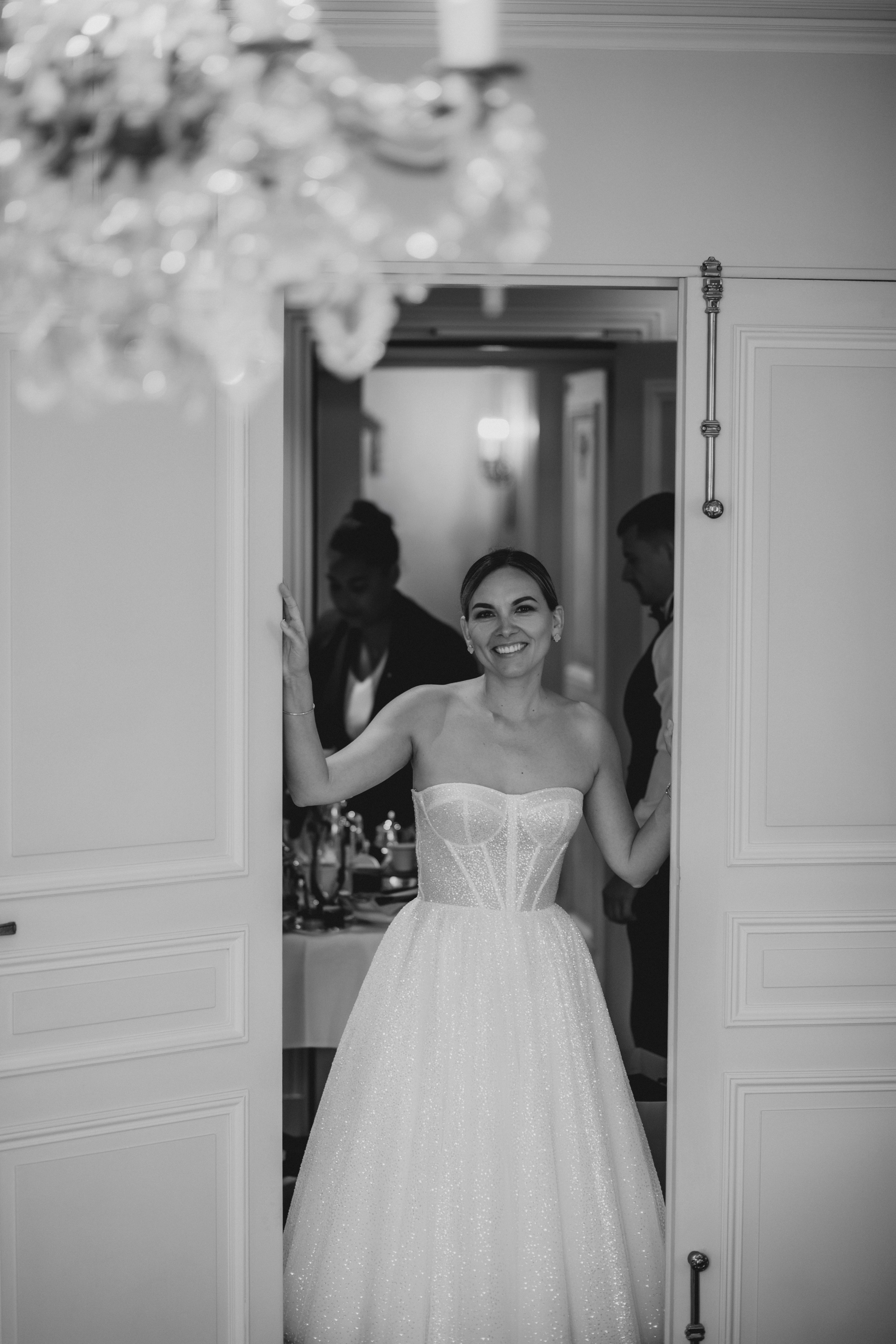Plaza Athénée Wedding in Paris | Luxury Paris Wedding Photographer. Paris Wedding Photographer
