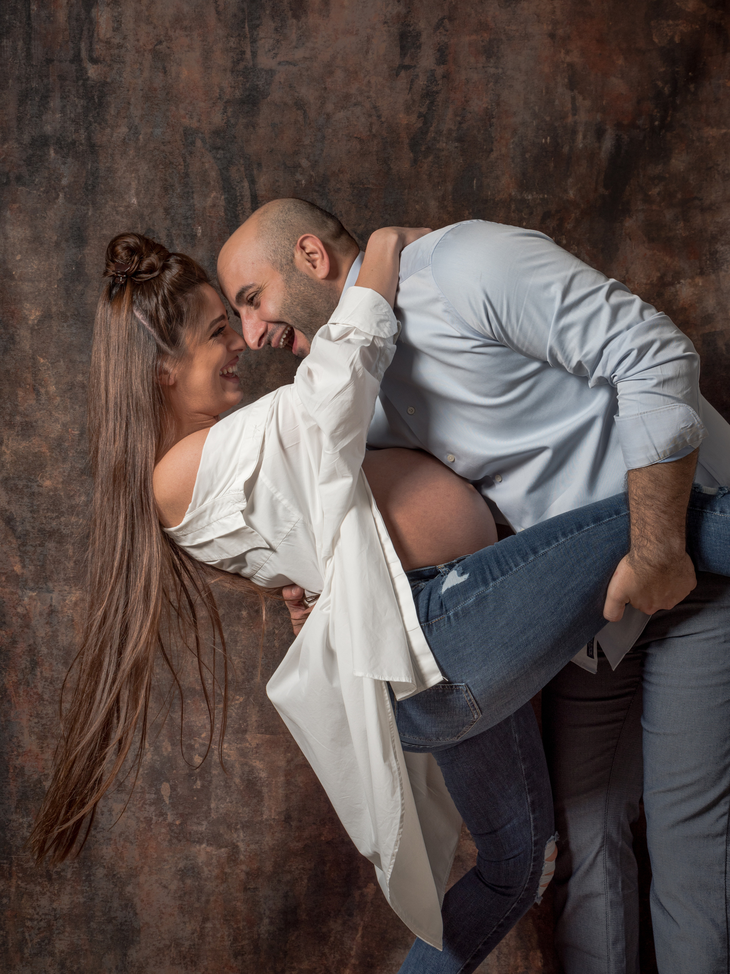 Pregnancy Photoshoot. Professional Photograher, Antwerpen/Belgium