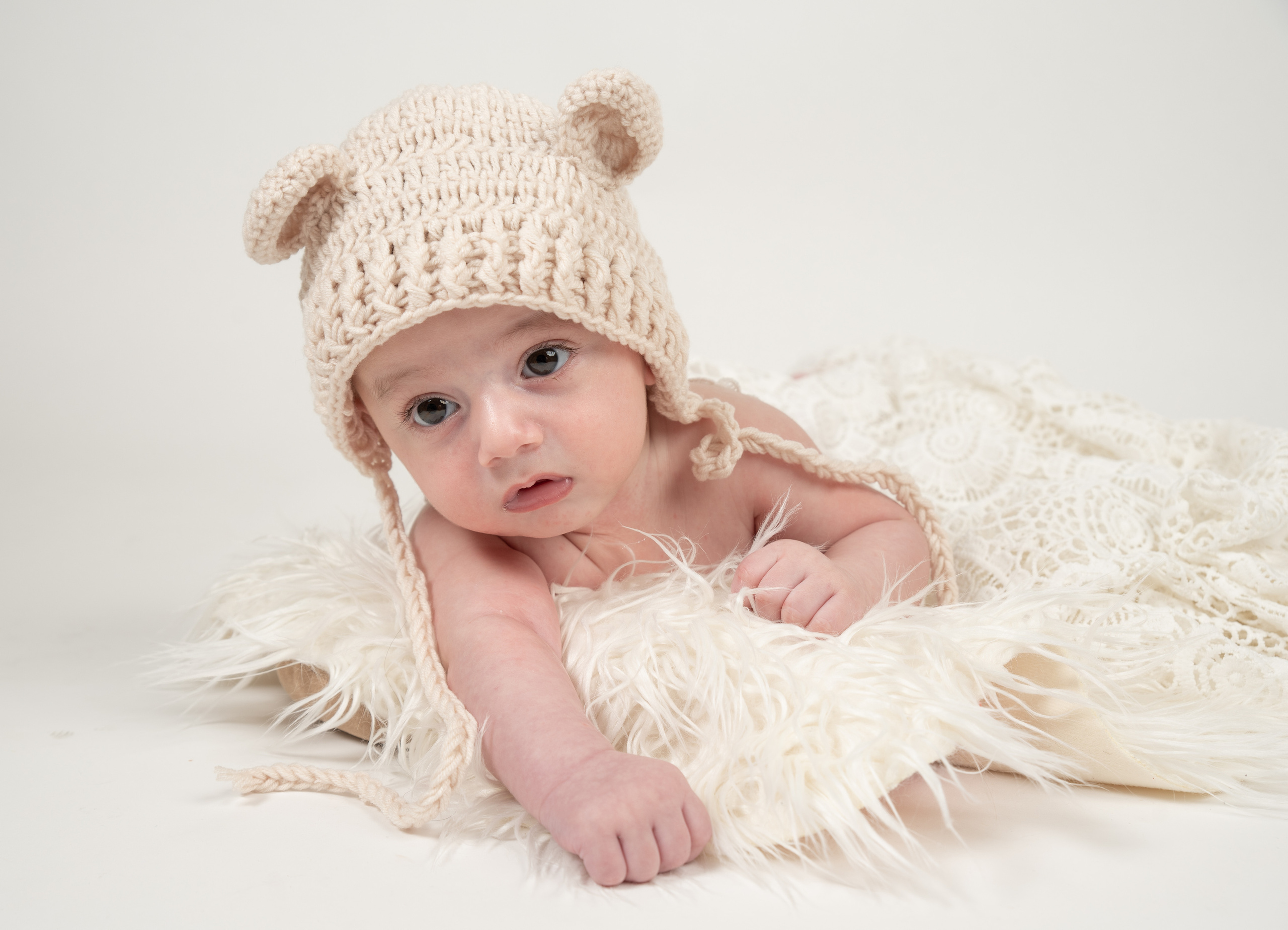 Newborn Photoshoot. Professional Photograher, Antwerpen/Belgium