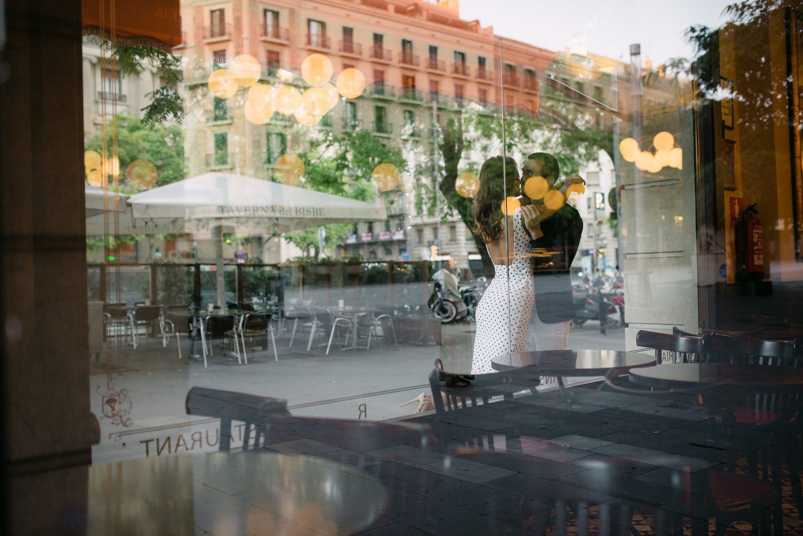 Надя и Лев, лав стори в Барселоне. Фотограф в стране Басков