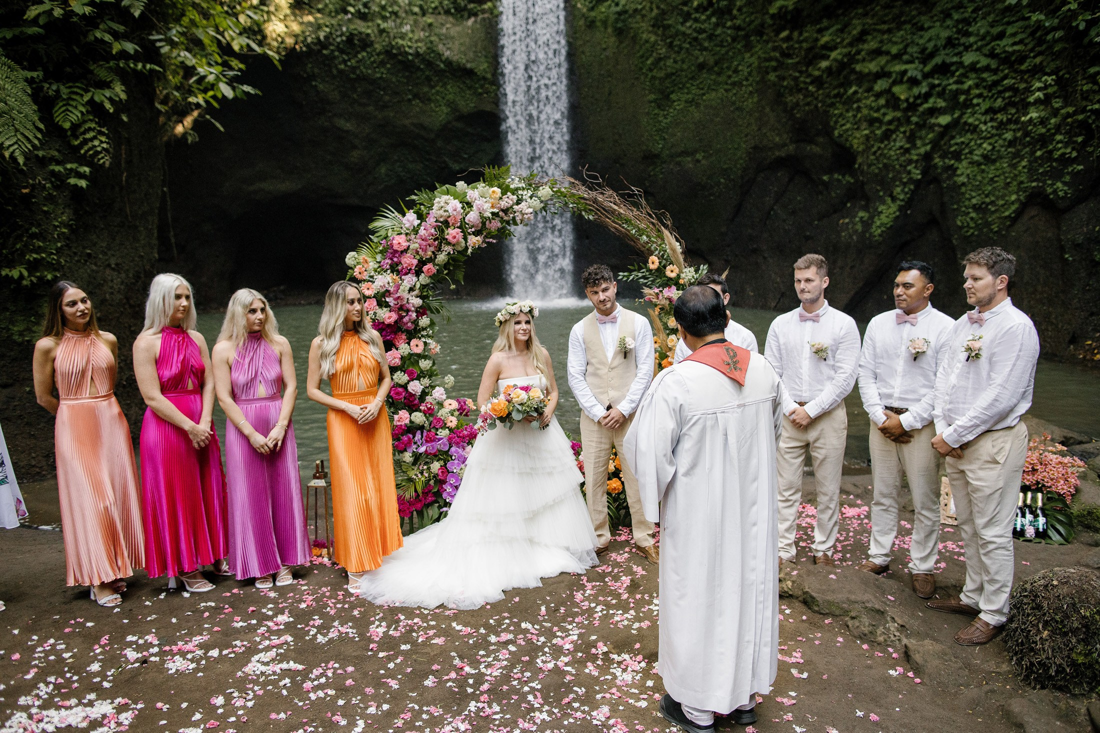 Bright trendy stylish wedding in the traditions of 2024. Get.it.feel — Aesthetic Photography and Videography