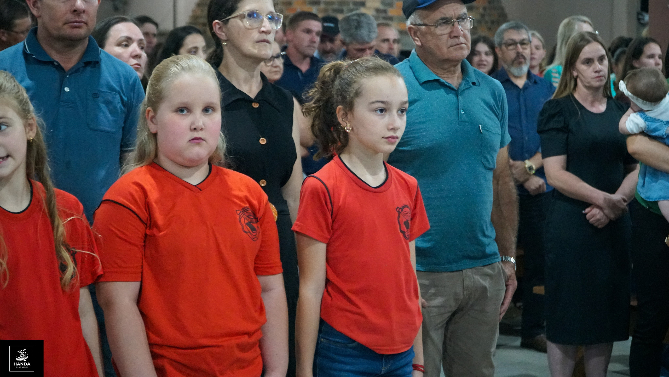 Noite autógrafos colégio Aurélio Buarque de Holanda. Handa Produções