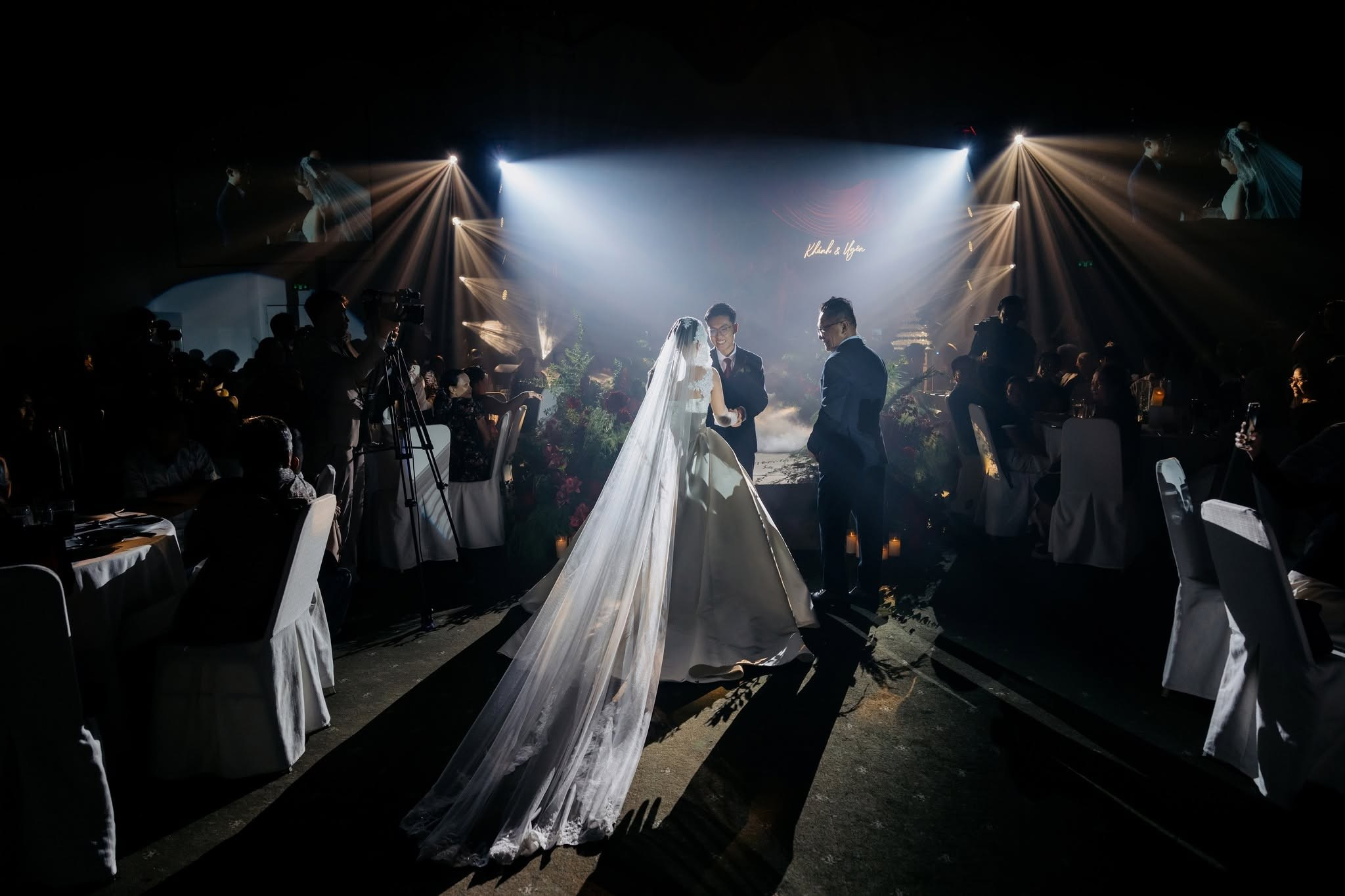 KHANH & UYEN / WhitePalace 25.07.2026. Saigon Wedding Present | Art Beyond Moments