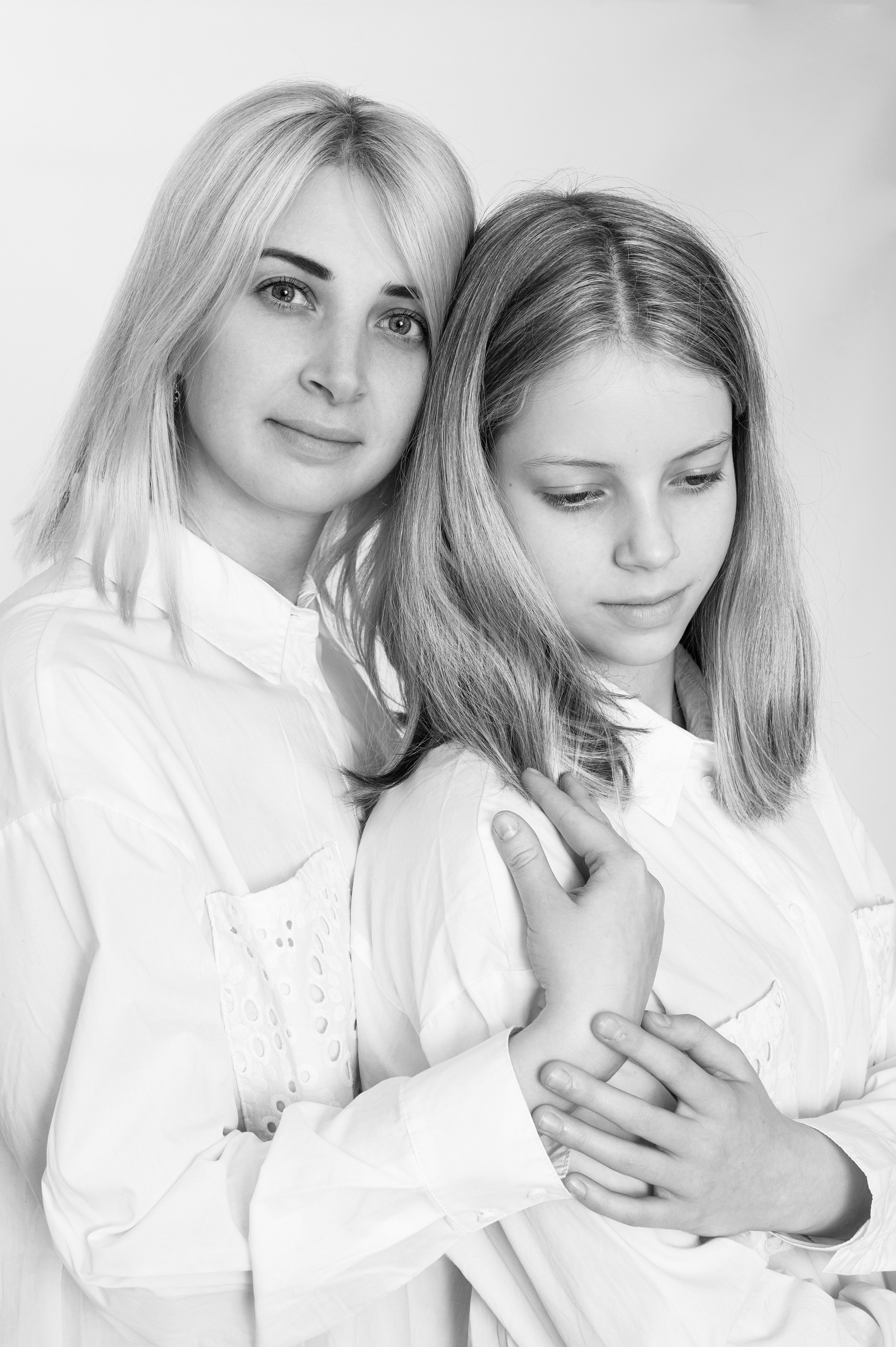 Анастасия и Каролина. Sākums