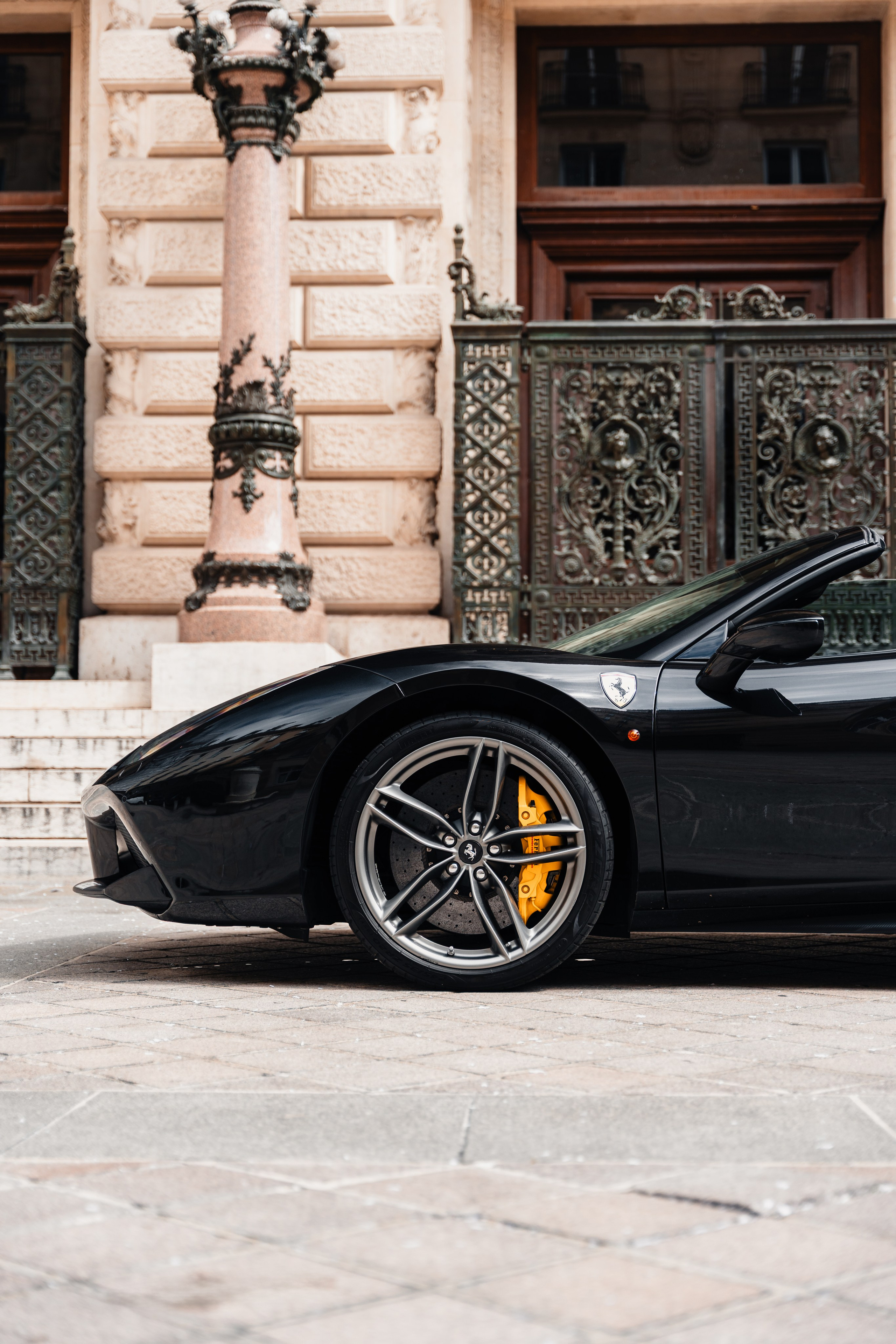 Ferrari 488 Spider. Photographe de voitures à Paris — Vitalii Motruk