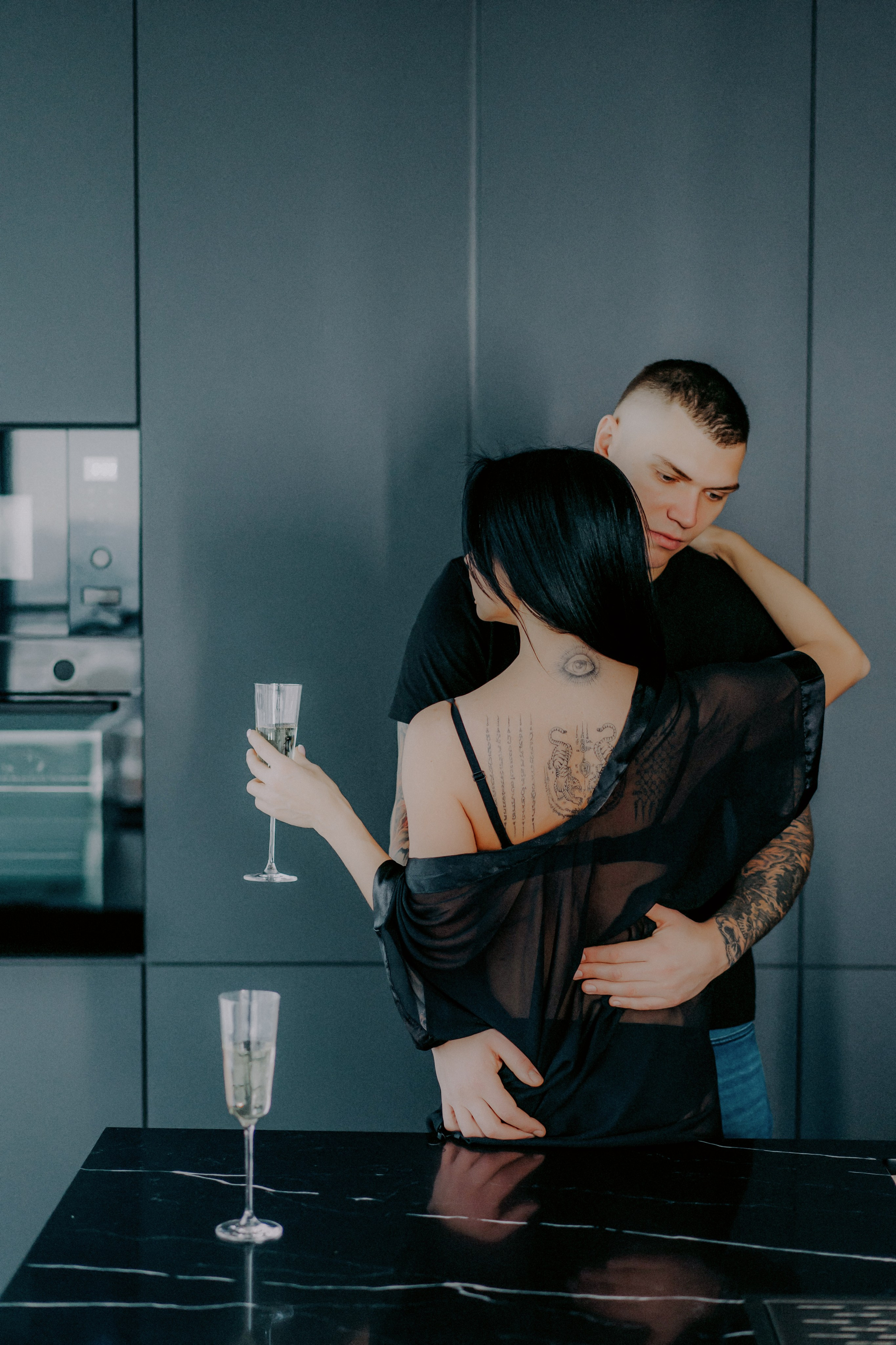 Hot love story. M Atelier | Art Portraits