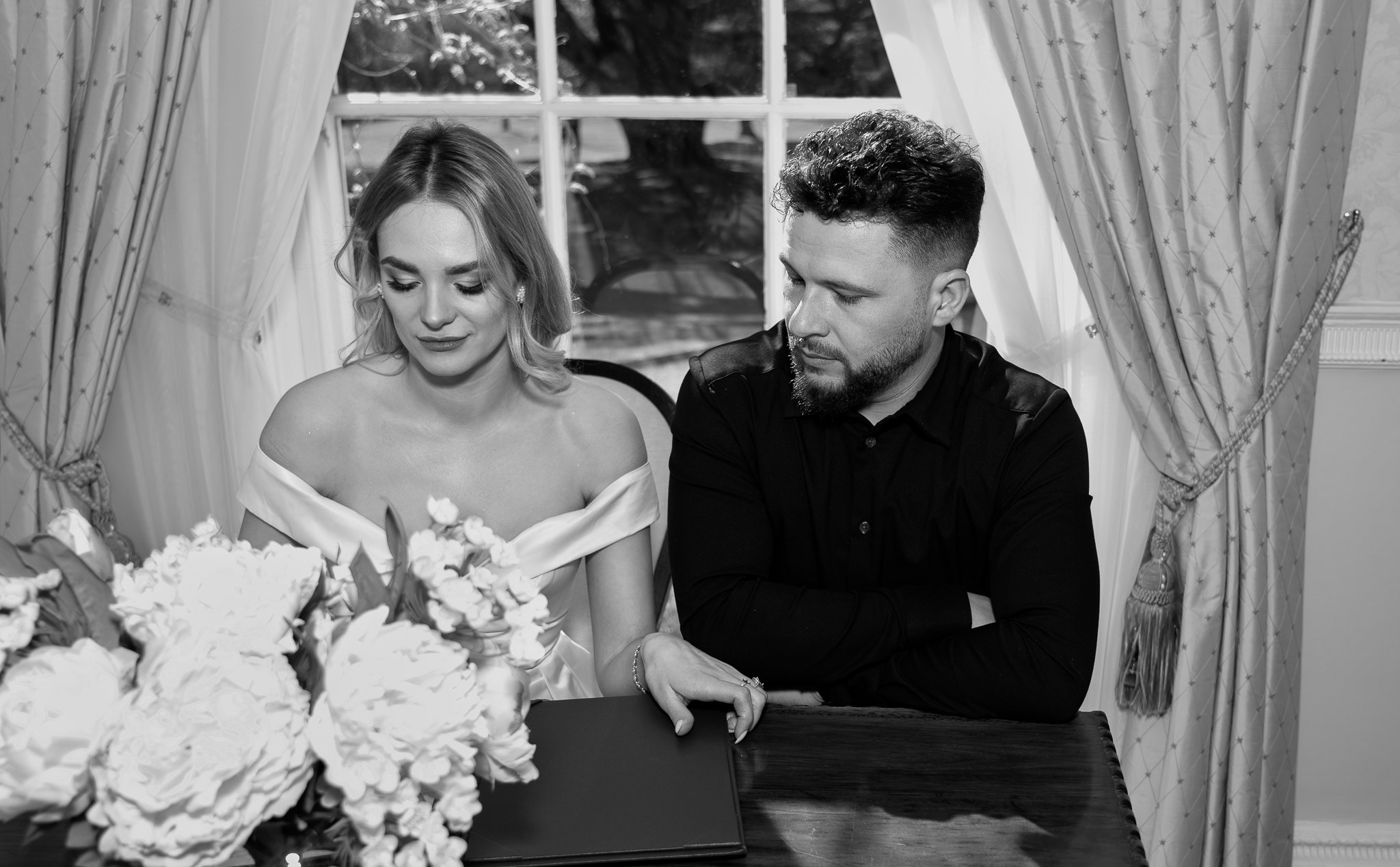 Book a wedding photographer and videographer in London. Wedding photographer in United Kingdom