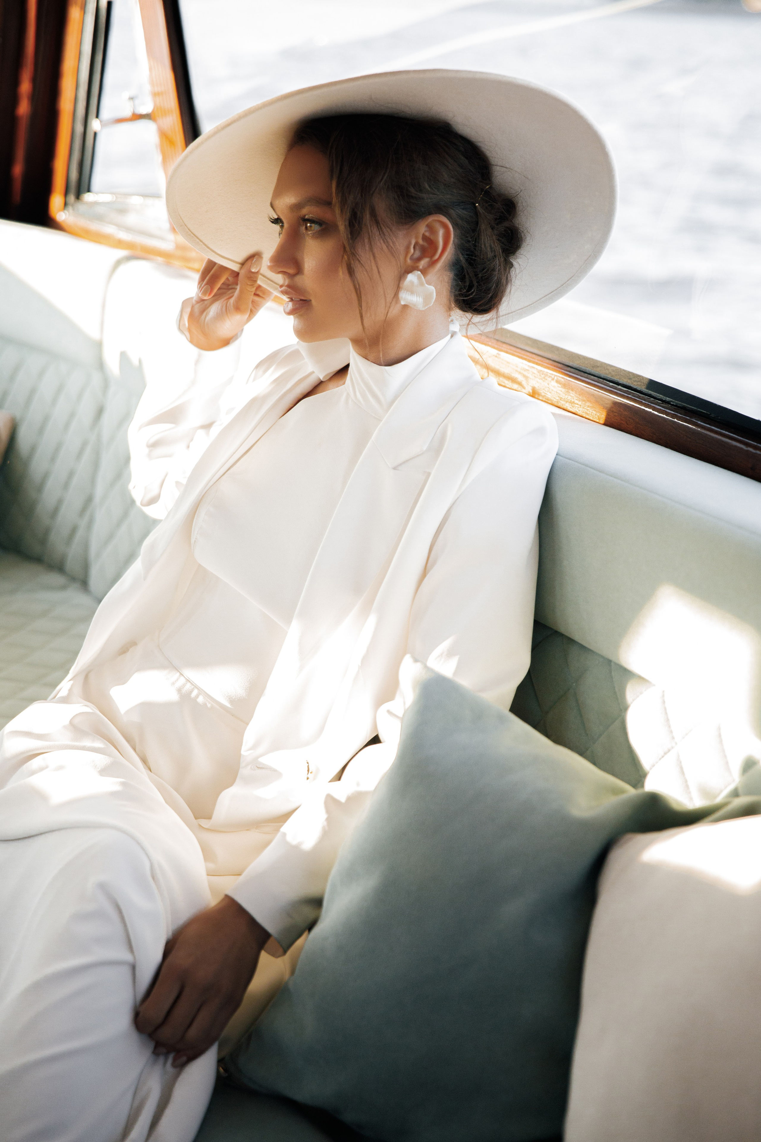 Dress Journal 1. WORLDWIDE PHOTOGRAPHER